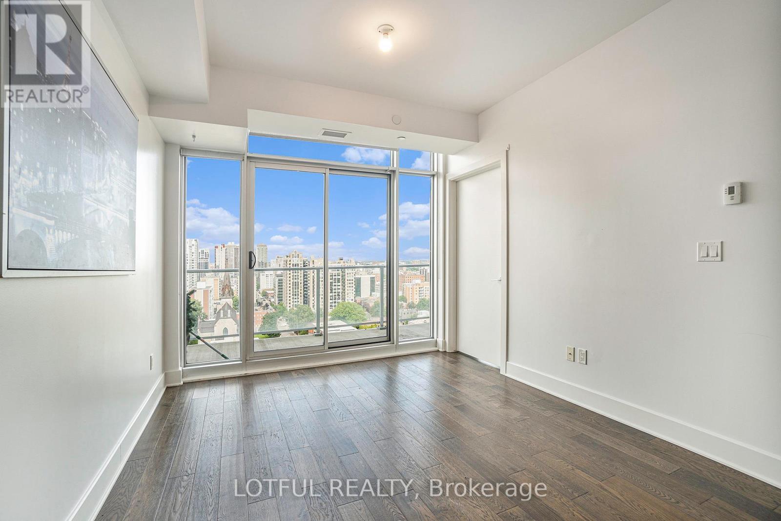 1705 - 255 Bay Street, Ottawa, ON - Indoor Photo Showing Other Room