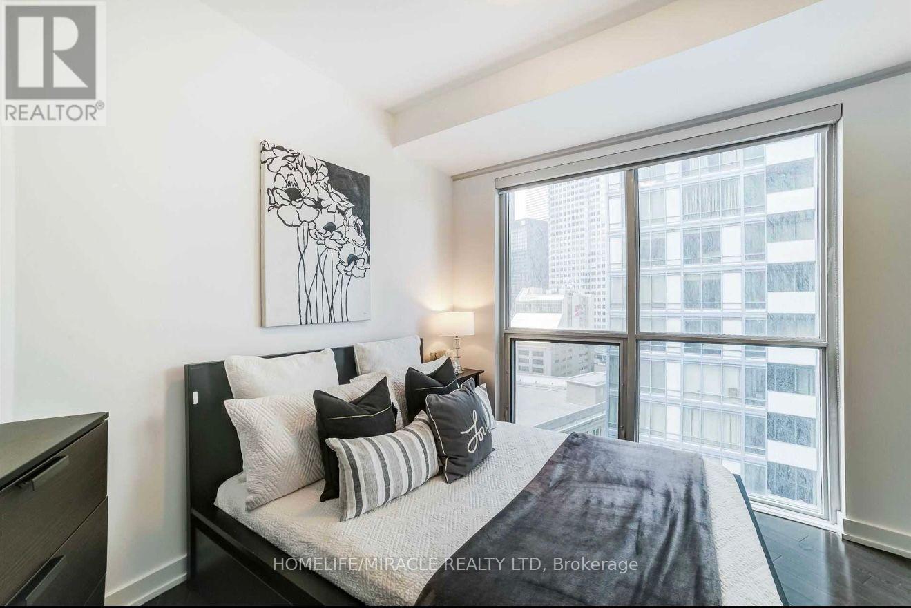 1604 - 1 The Esplanade, Toronto, ON - Indoor Photo Showing Bedroom