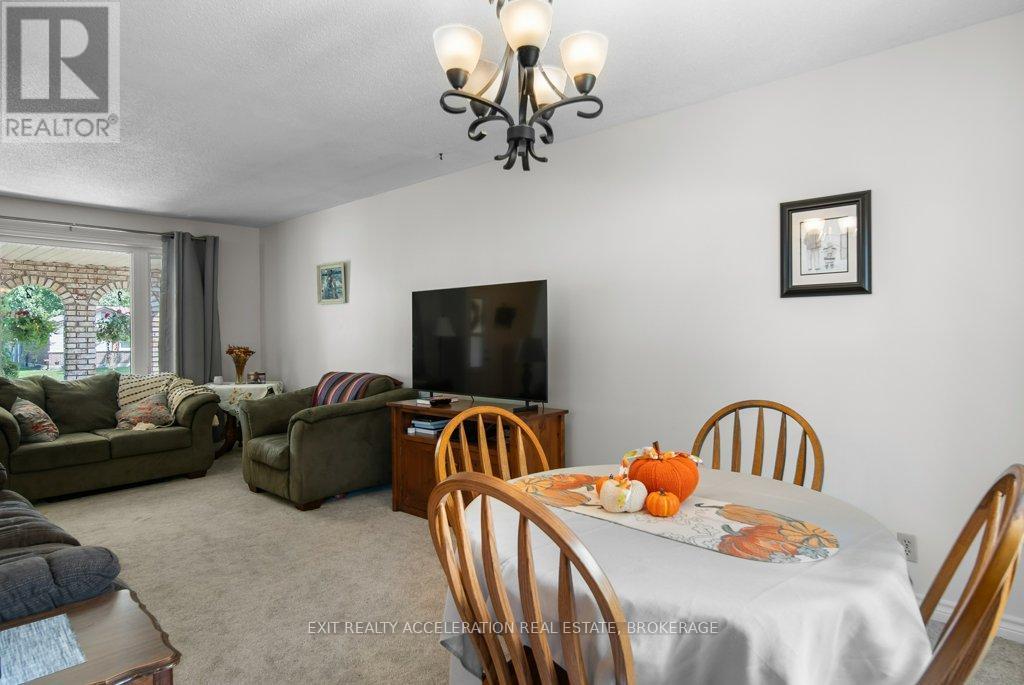 286 Barrett Boulevard, Greater Napanee (Greater Napanee), ON - Indoor