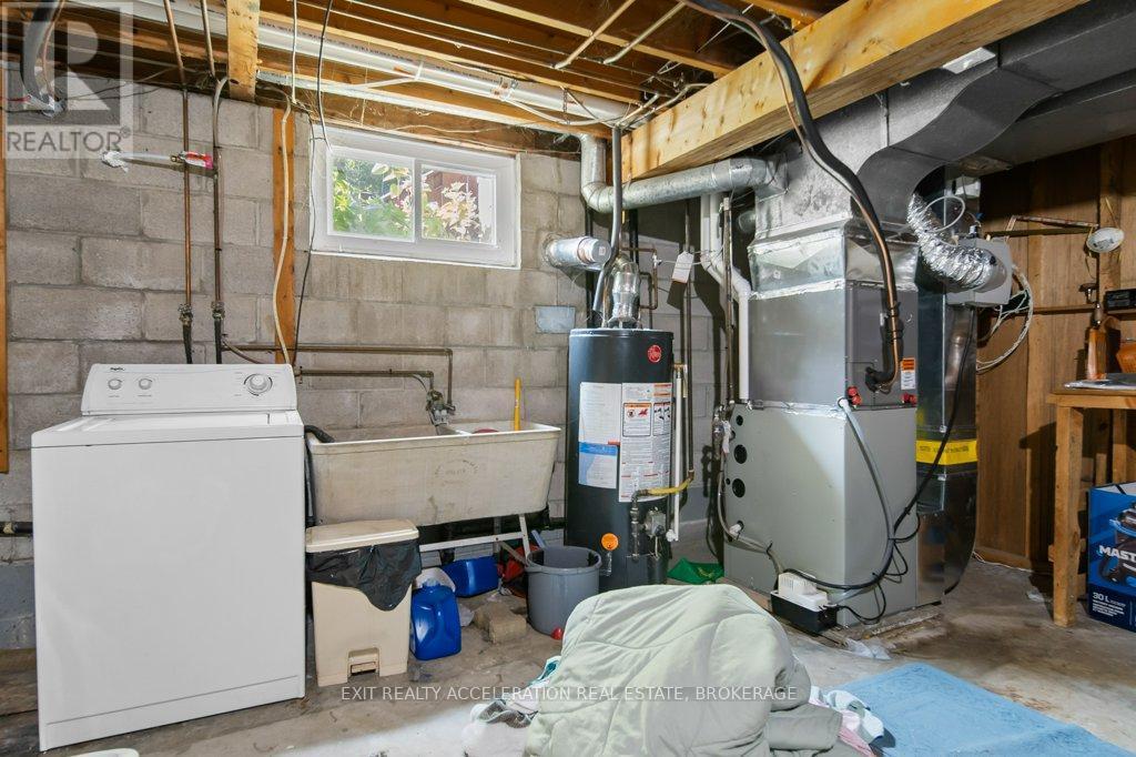 286 Barrett Boulevard, Greater Napanee (Greater Napanee), ON - Indoor Photo Showing Basement