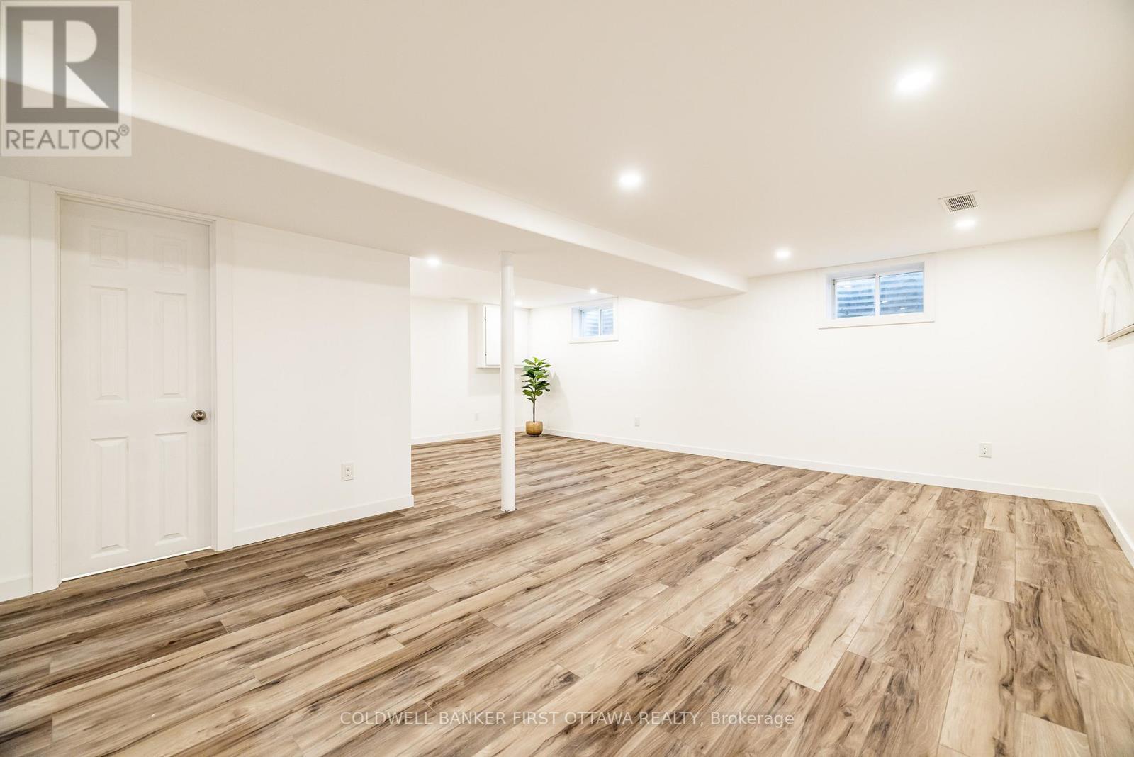 1 Porter Street, Ottawa, ON - Indoor Photo Showing Other Room