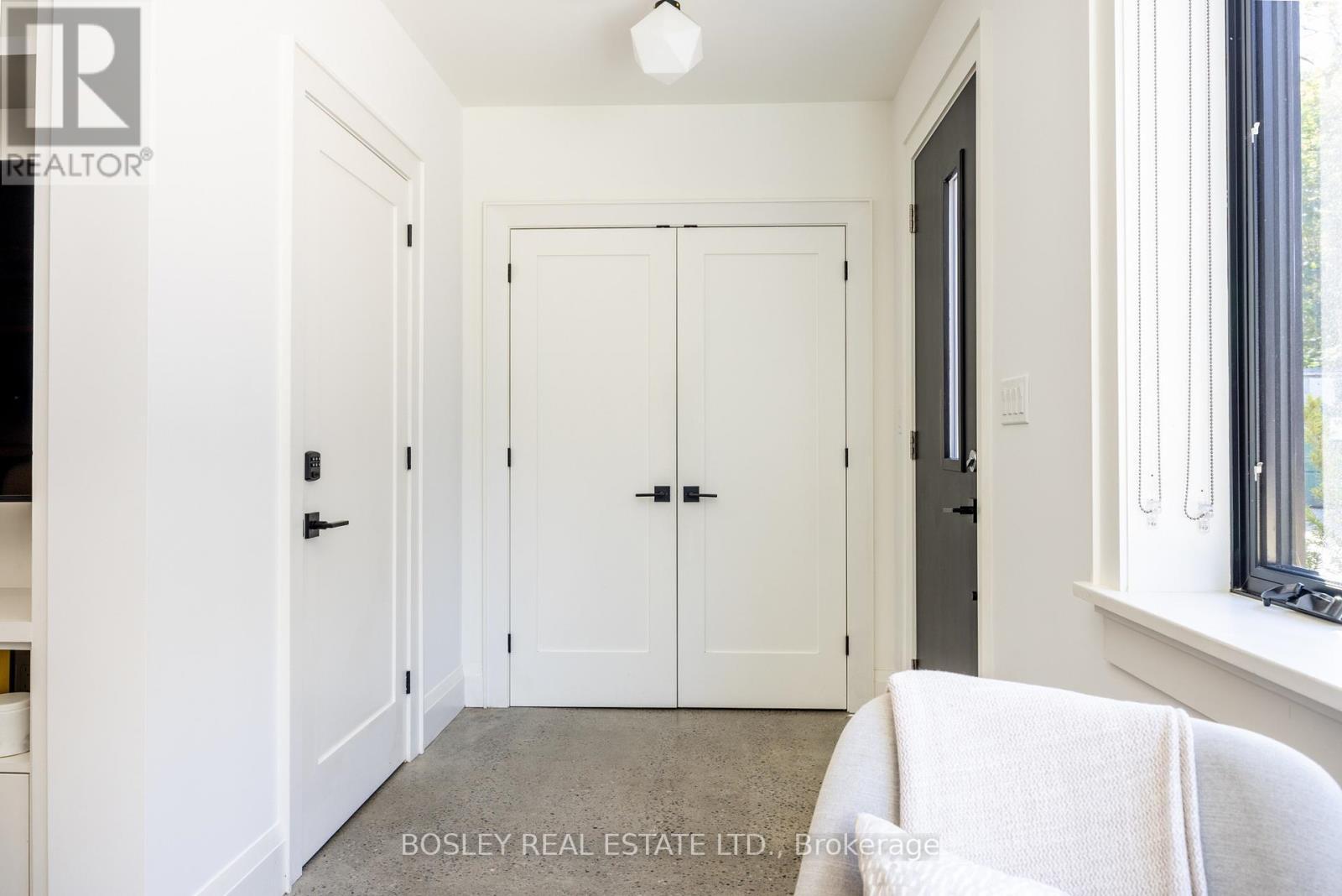 Unit 2 - 12- R Coleridge Avenue, Toronto, ON - Indoor