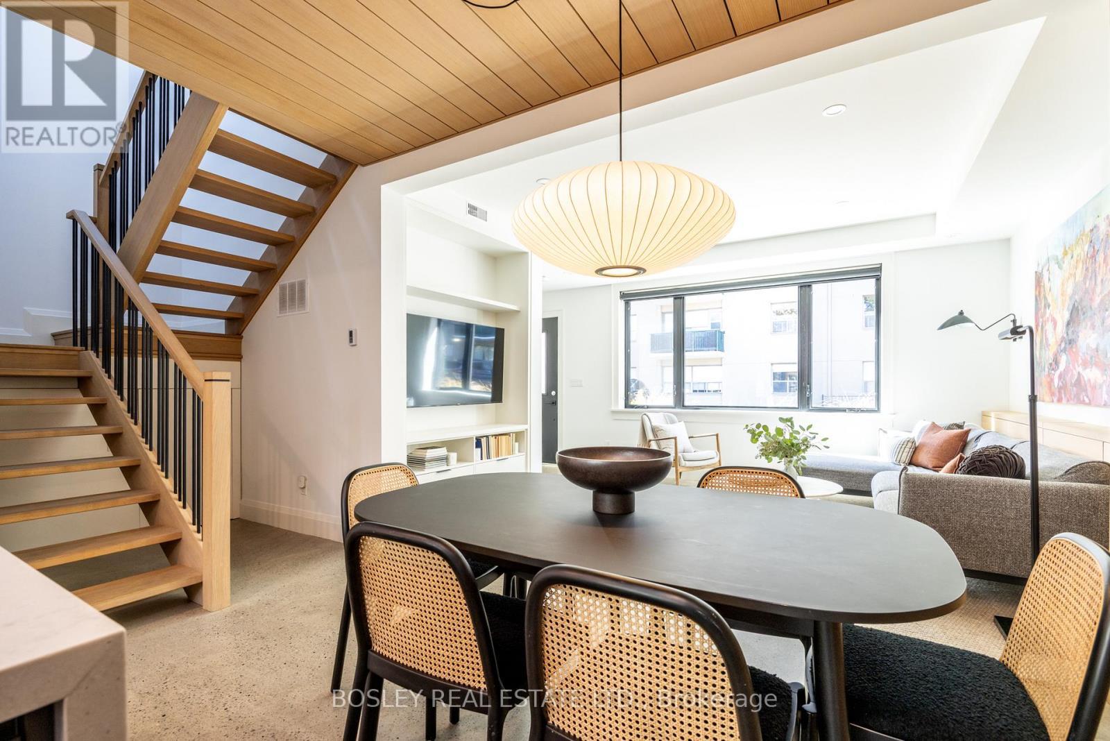 Unit 2 - 12- R Coleridge Avenue, Toronto, ON - Indoor Photo Showing Dining Room