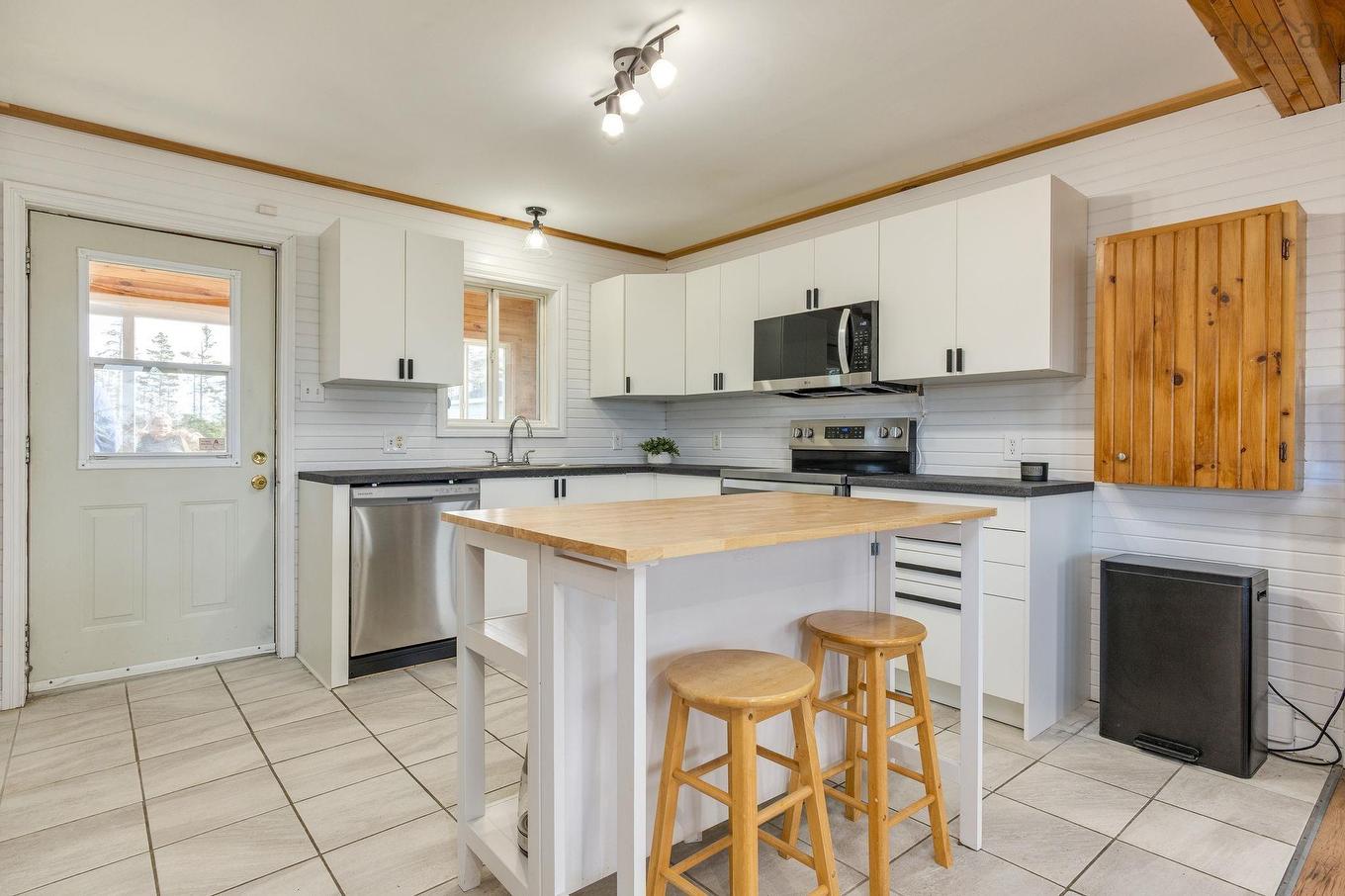 2741 Ostrea Lake Road, Musquodoboit Harbour, NS