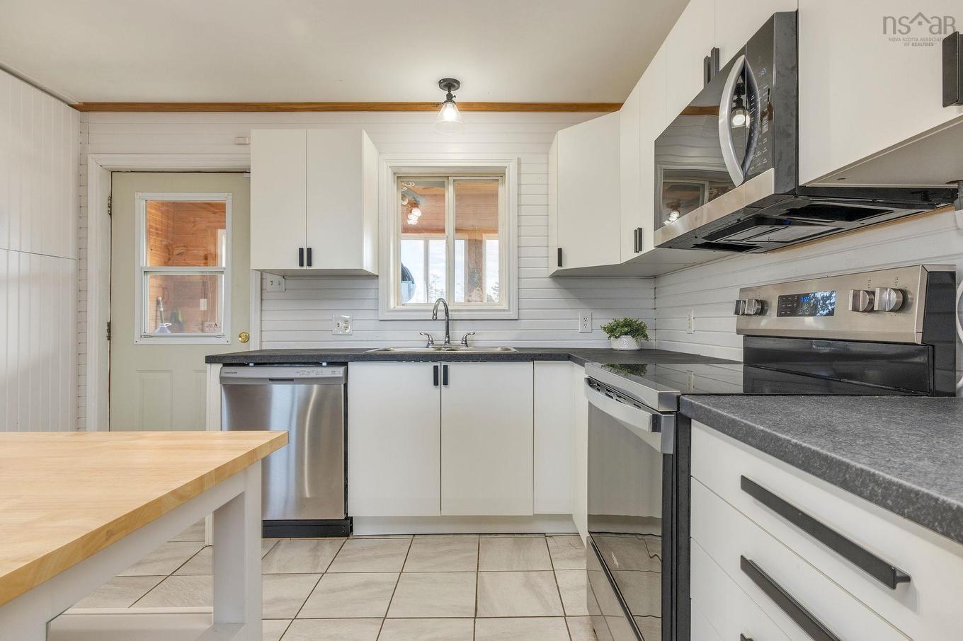 2741 Ostrea Lake Road, Musquodoboit Harbour, NS