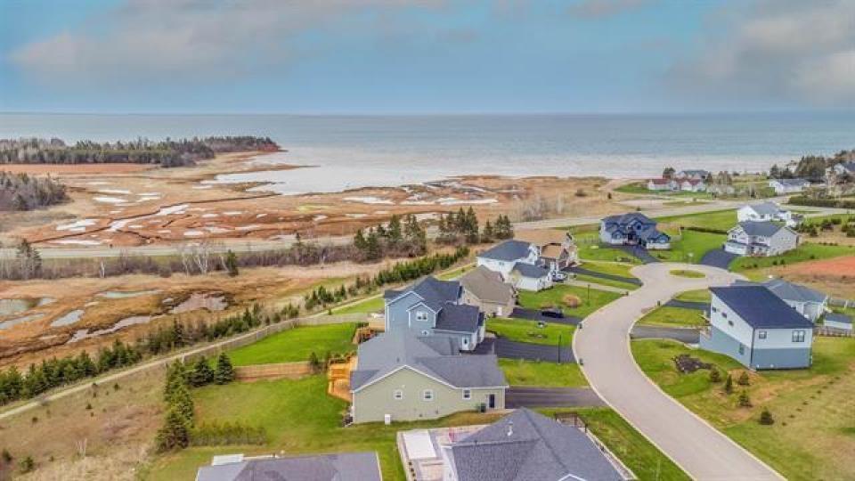 65 Larkspur Street, Stratford, PE