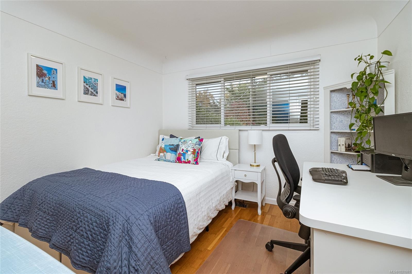 1743 Townley St, Saanich, BC