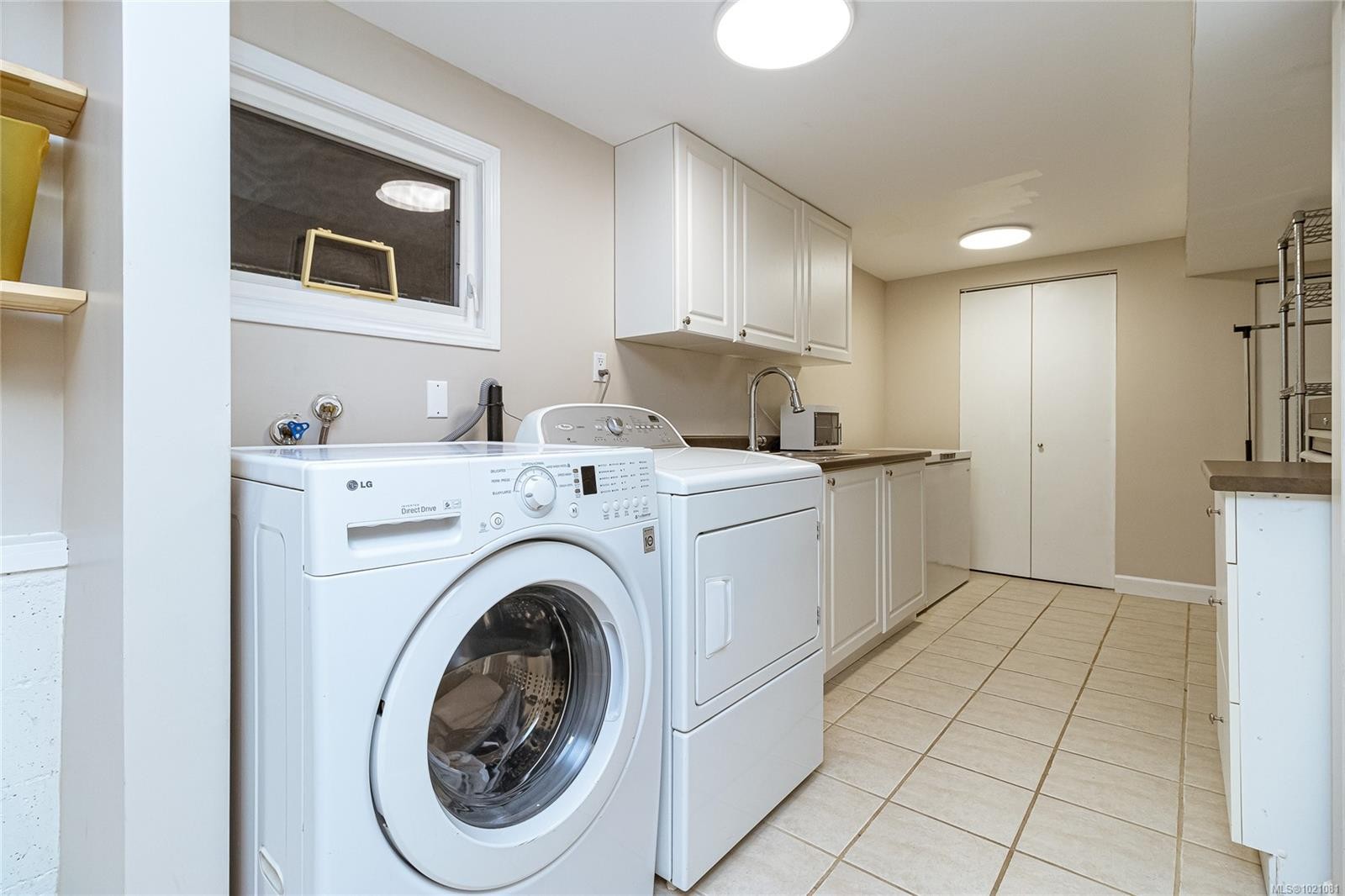 1743 Townley St, Saanich, BC