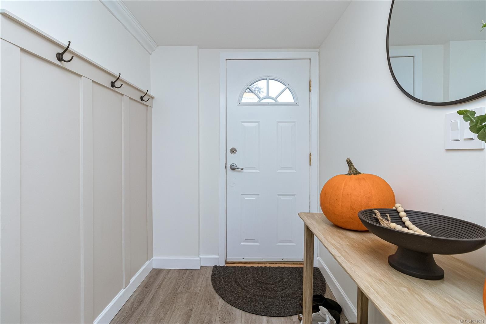 1743 Townley St, Saanich, BC