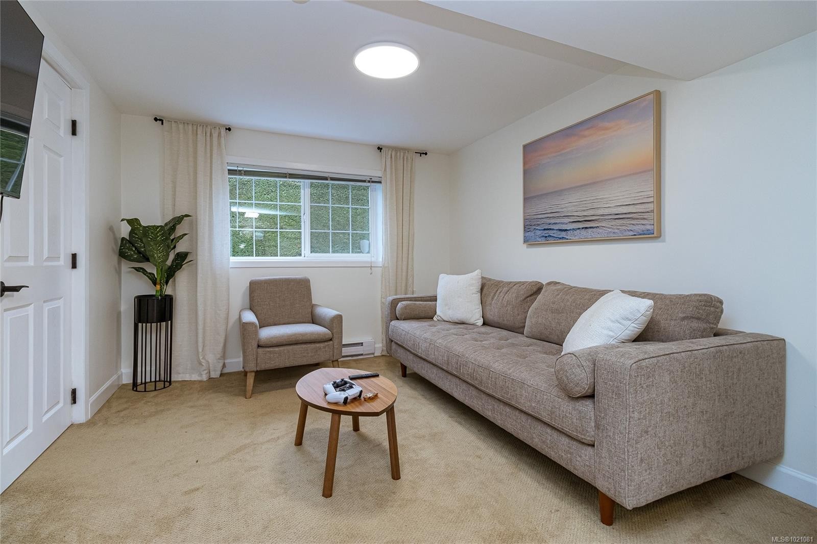 1743 Townley St, Saanich, BC