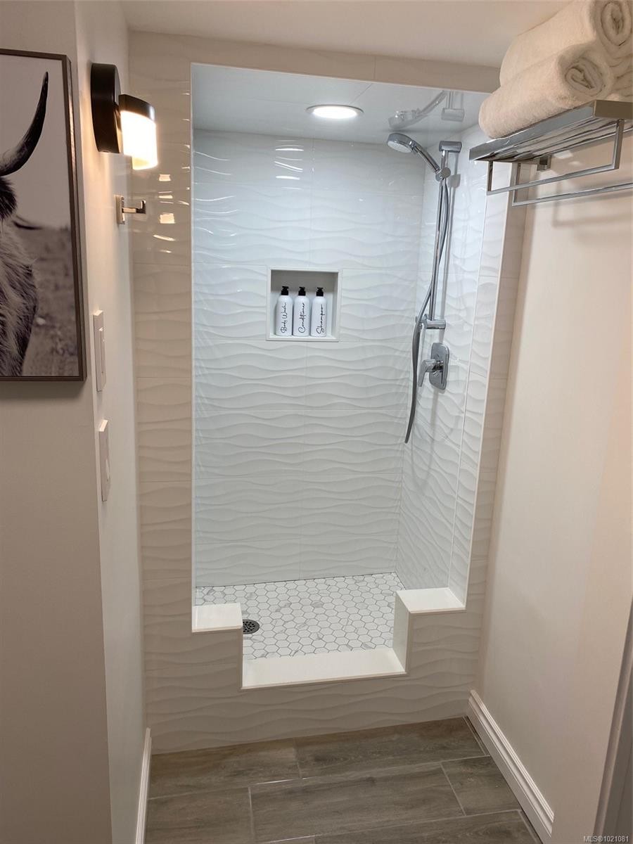 1743 Townley St, Saanich, BC