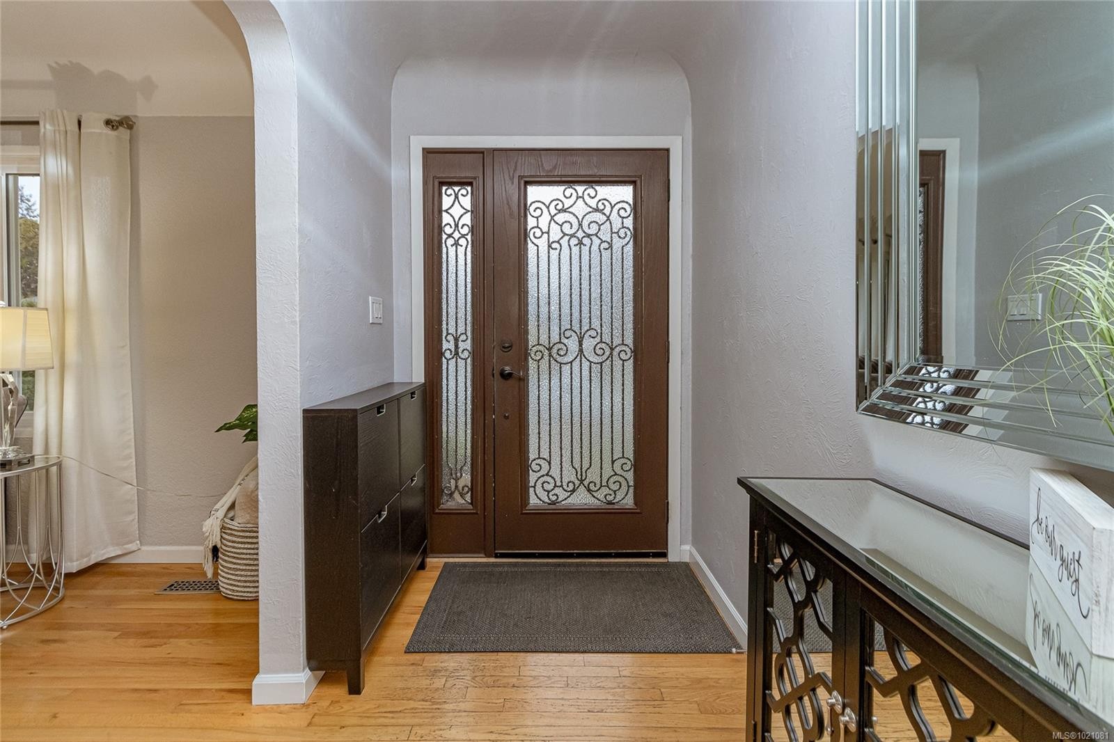 1743 Townley St, Saanich, BC