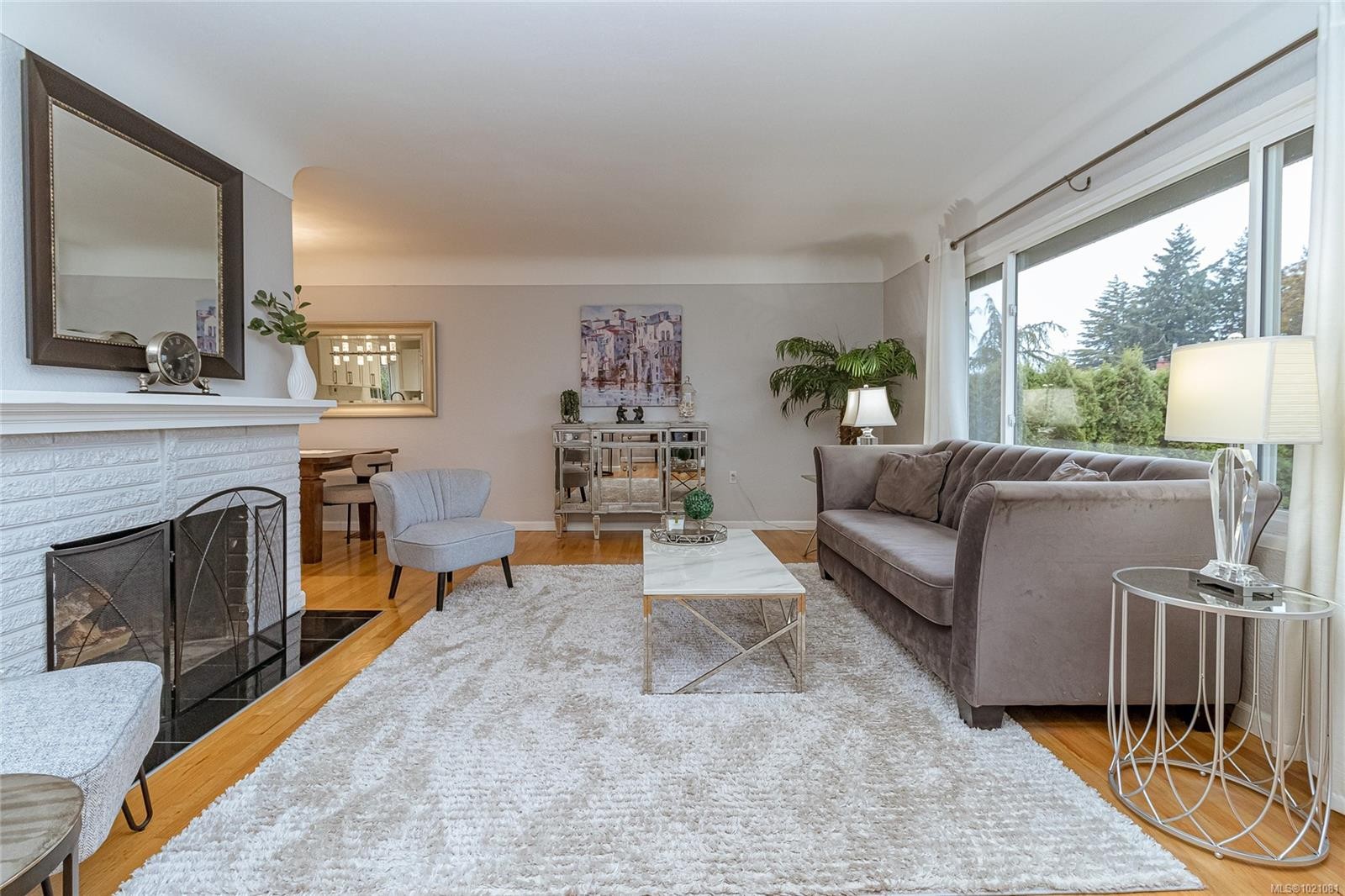 1743 Townley St, Saanich, BC