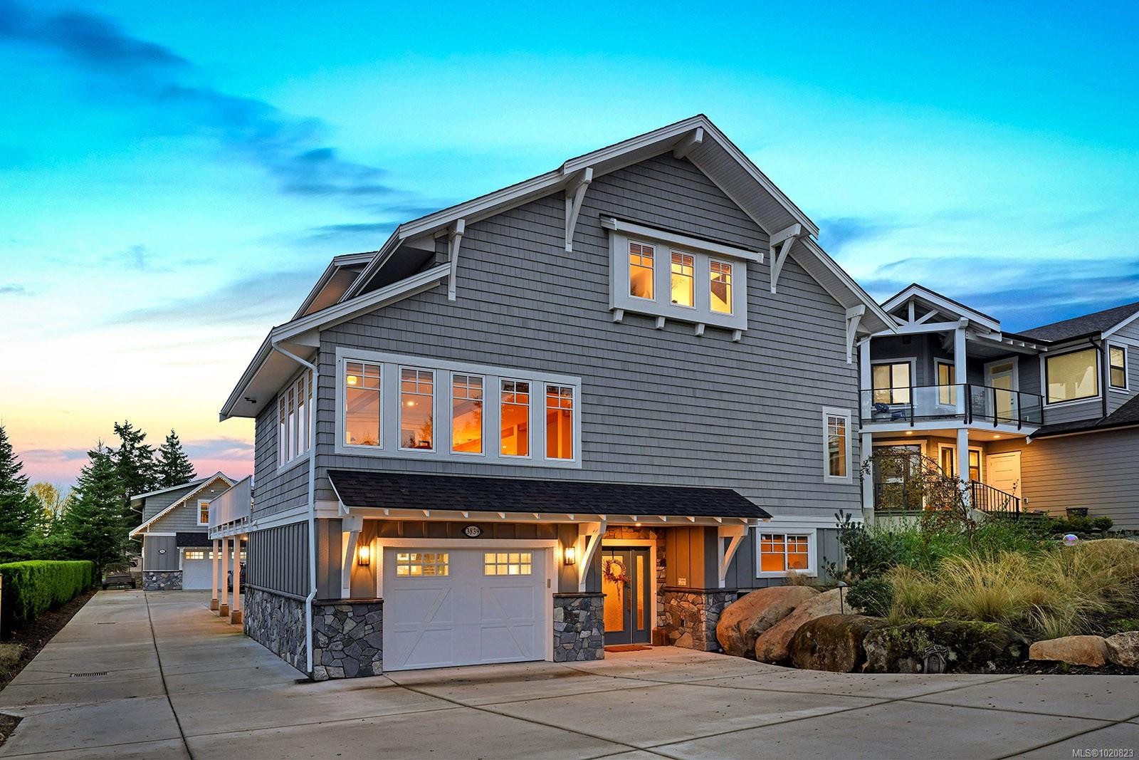 3839/3841 Ross Ave, Royston, BC