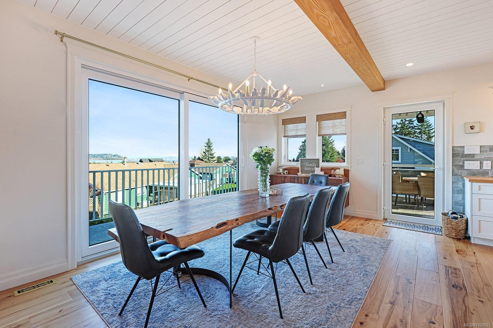 3839/3841 Ross Ave, Royston, BC