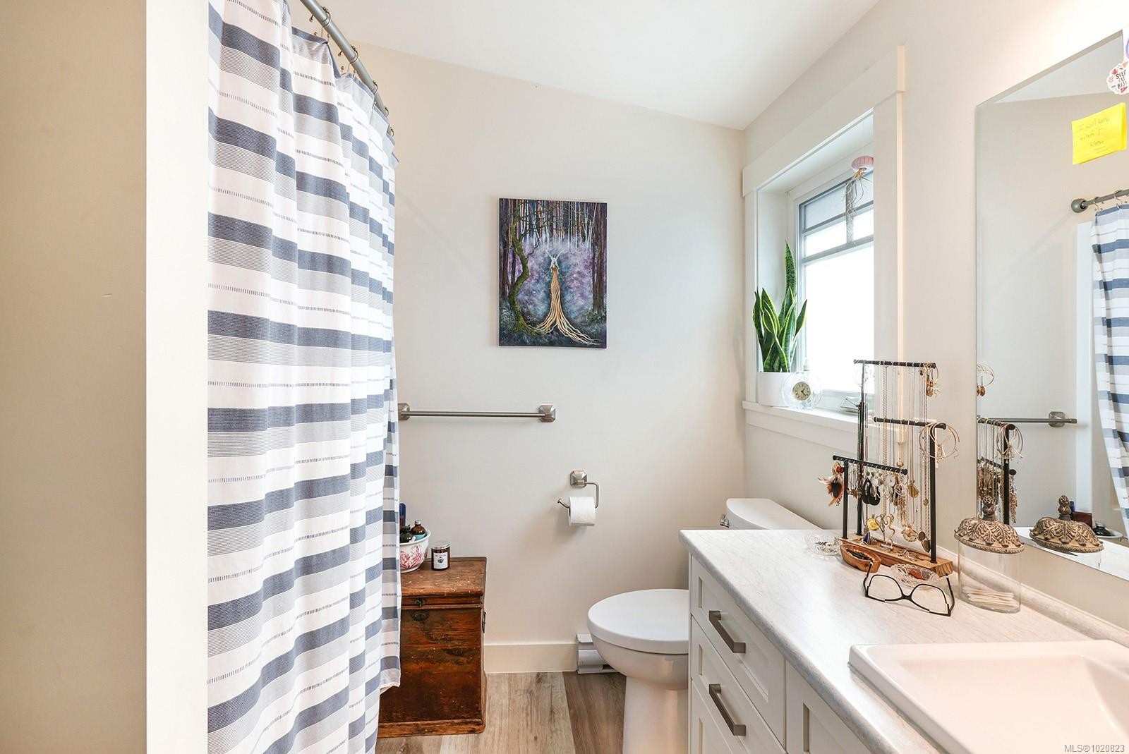 3839/3841 Ross Ave, Royston, BC