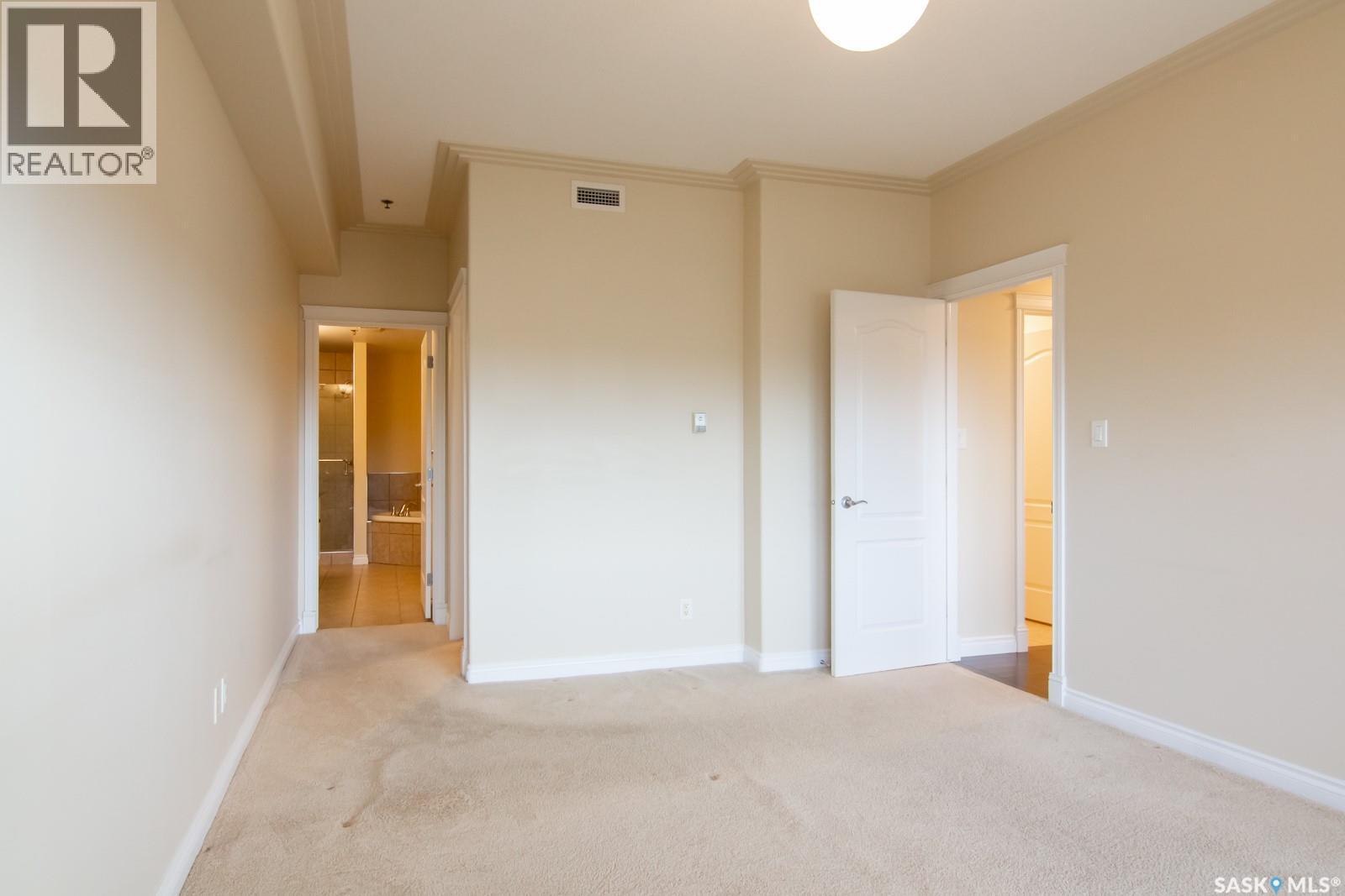 238 623 Saskatchewan Crescent W, Saskatoon, SK - Indoor Photo Showing Other Room