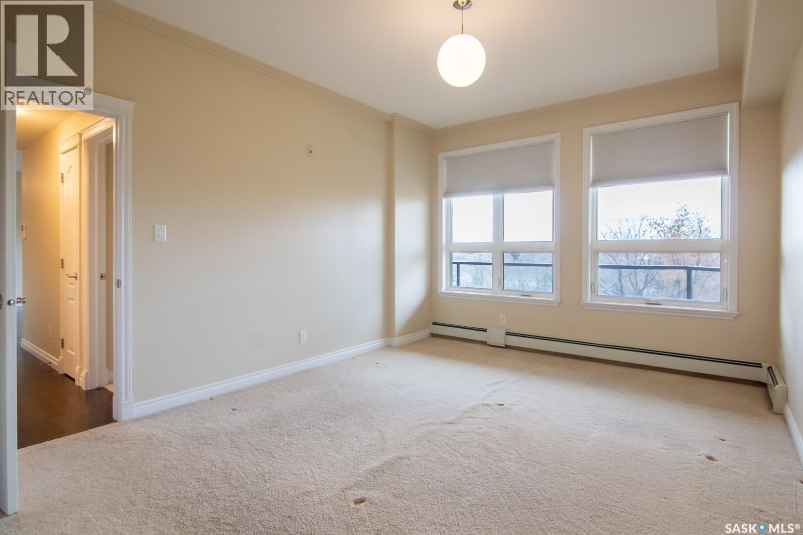 238 623 Saskatchewan Crescent W, Saskatoon, SK - Indoor Photo Showing Other Room