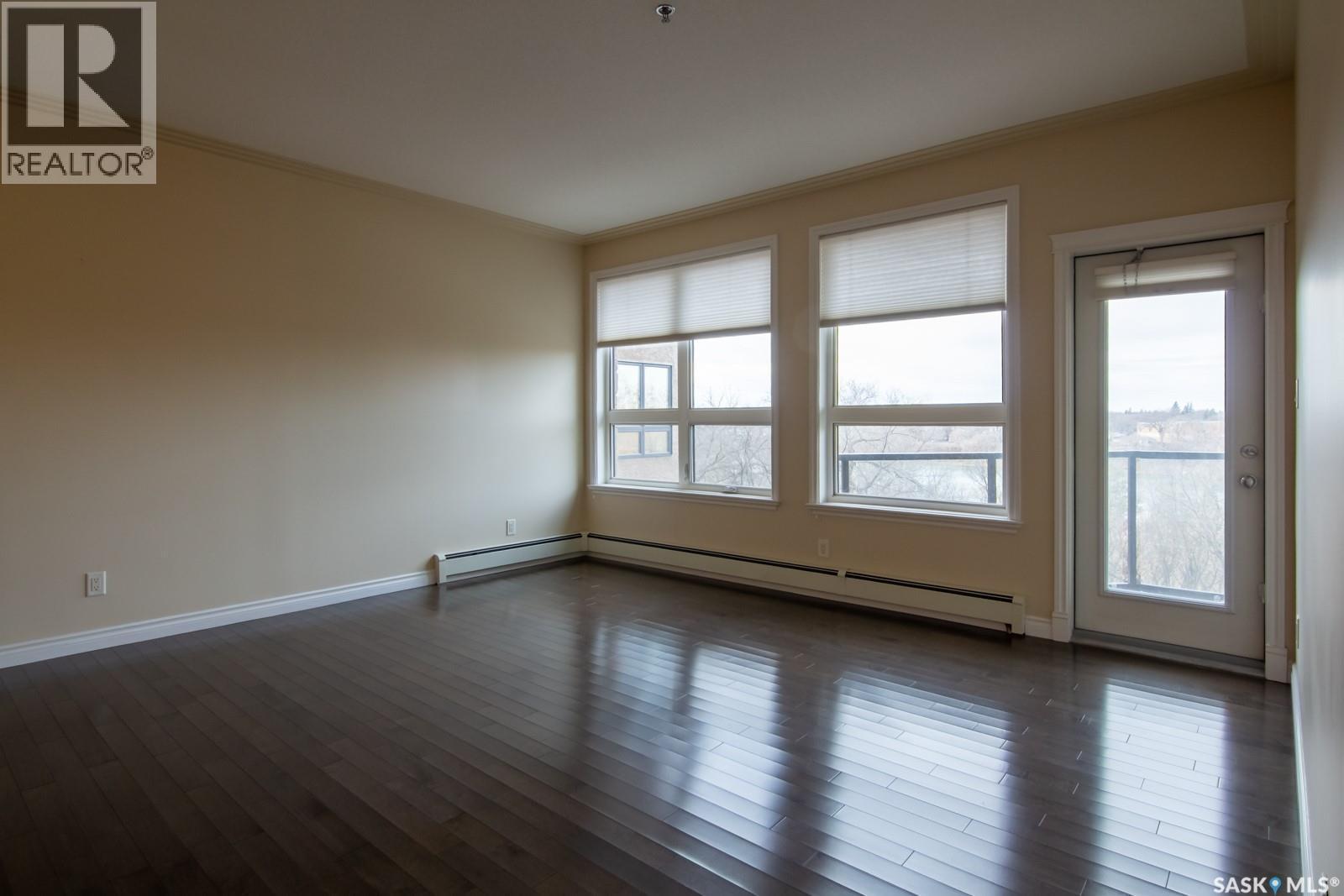 238 623 Saskatchewan Crescent W, Saskatoon, SK - Indoor Photo Showing Other Room