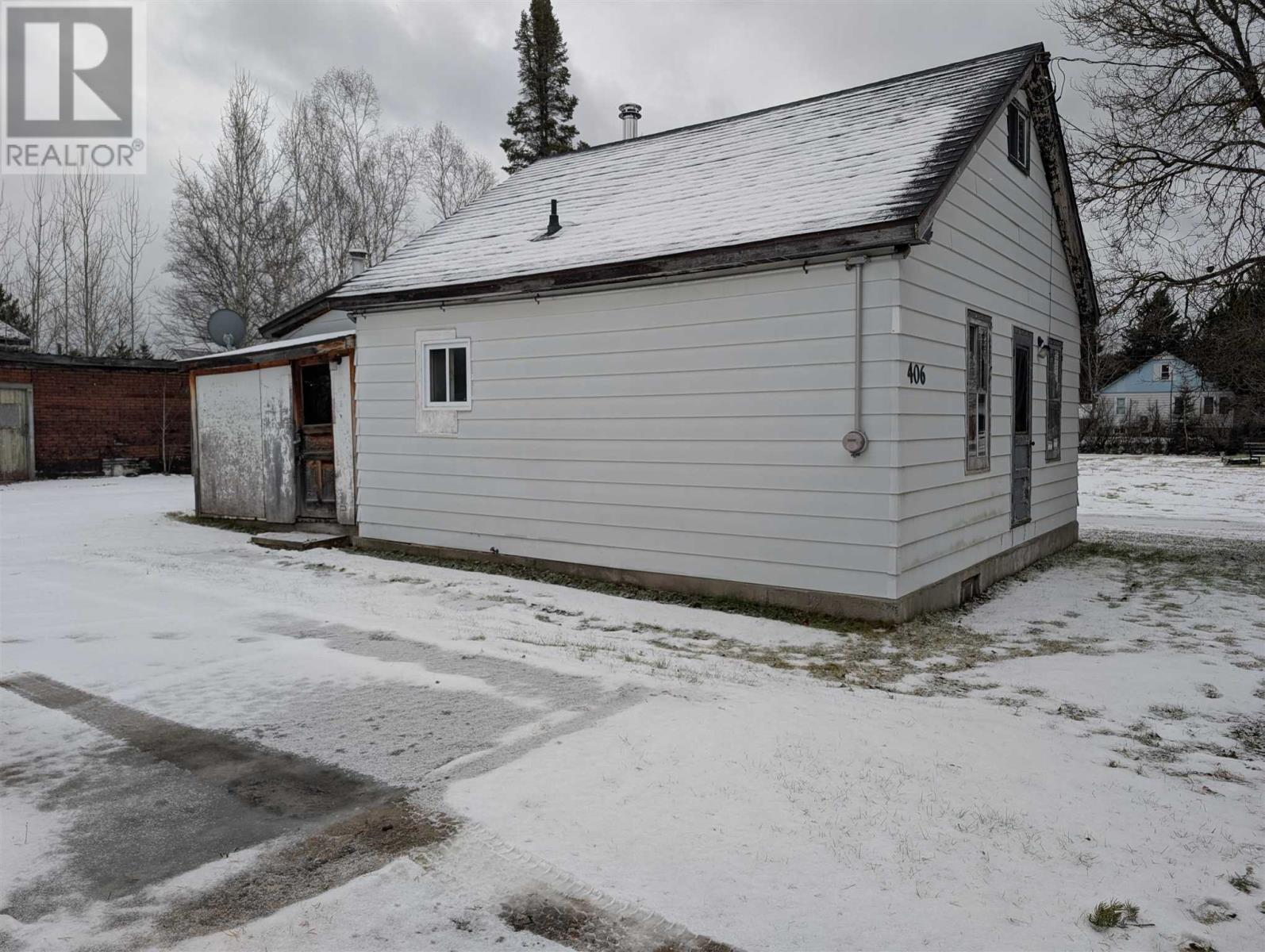 406 Elgin St, White River, ON - Outdoor With Exterior