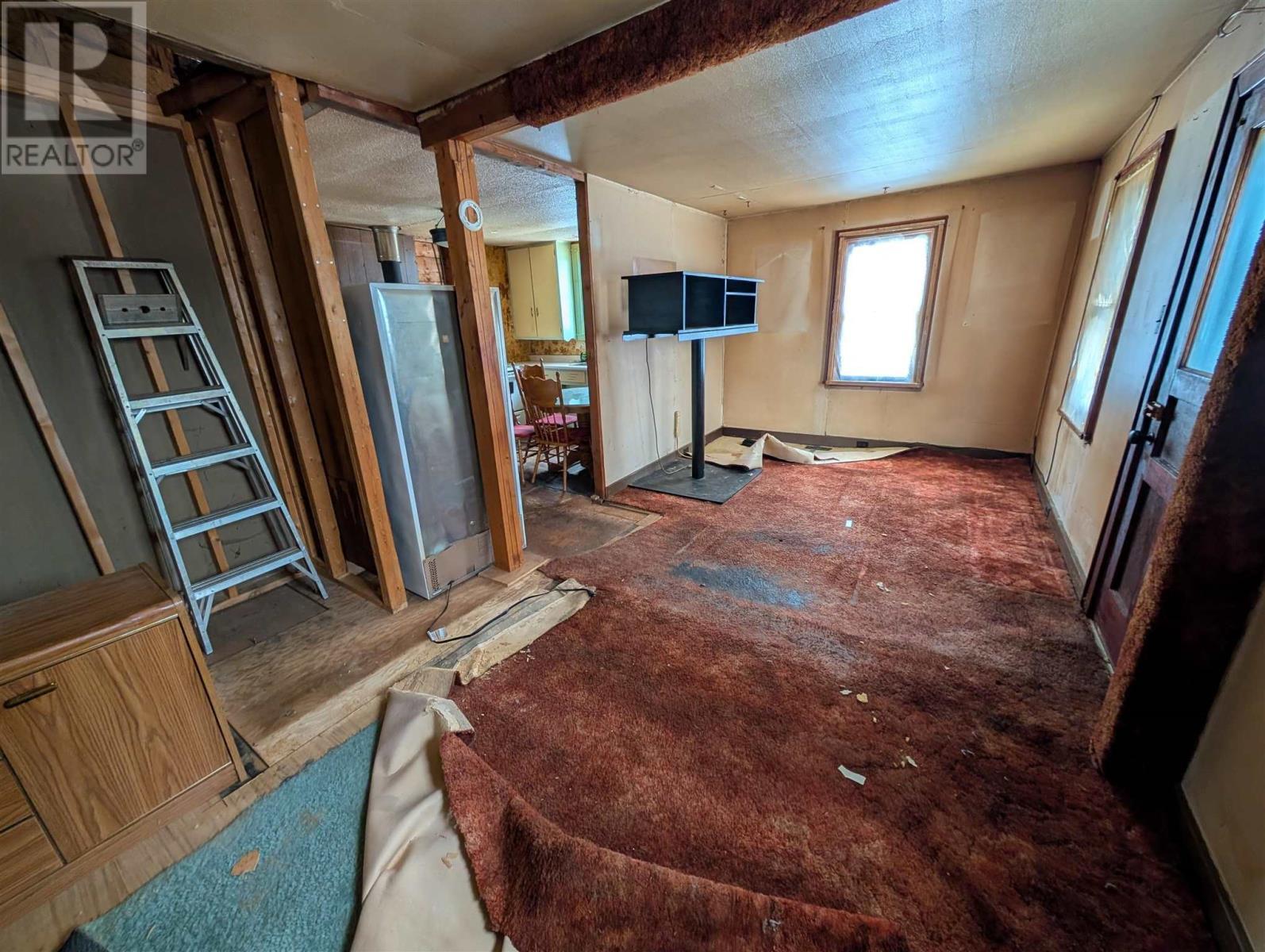 406 Elgin St, White River, ON - Indoor Photo Showing Other Room