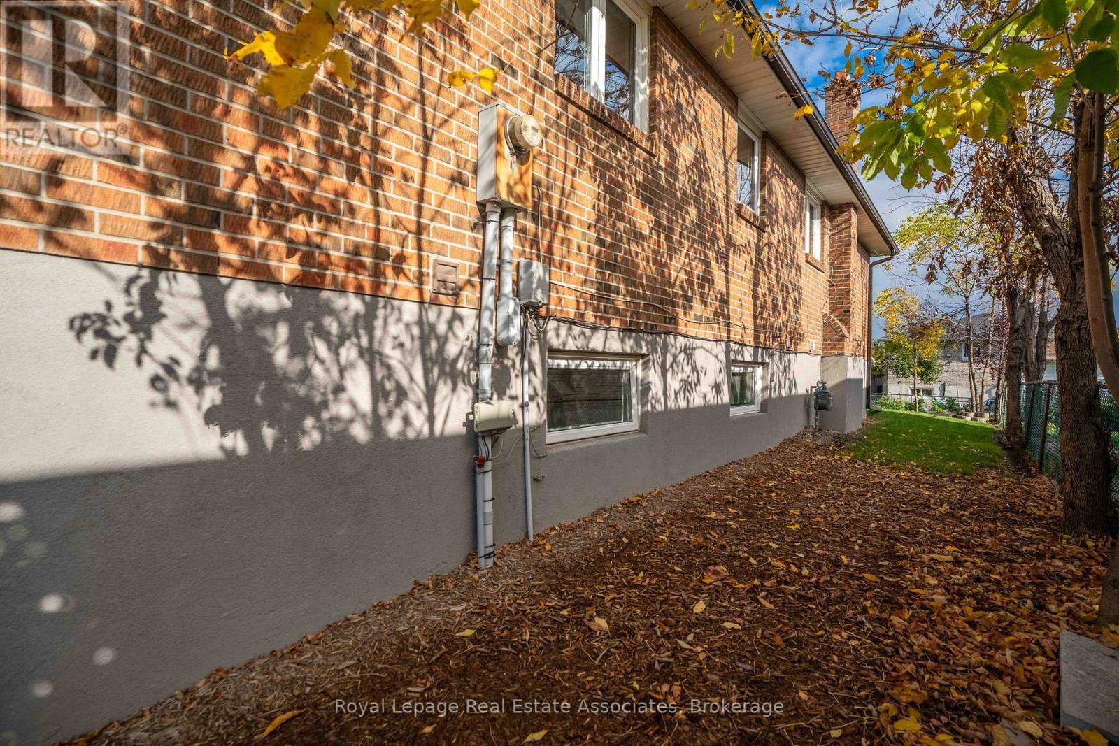 2559 Kingsberry Crescent, Mississauga, ON - Outdoor