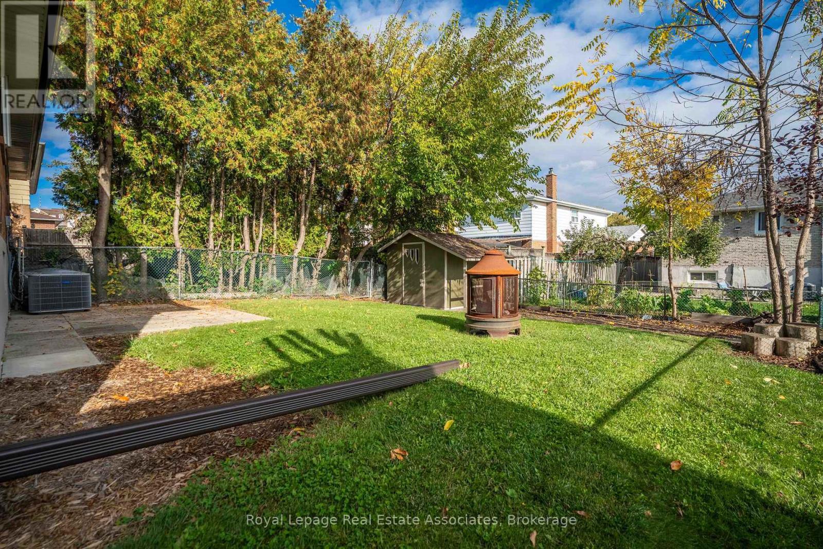 2559 Kingsberry Crescent, Mississauga, ON - Outdoor