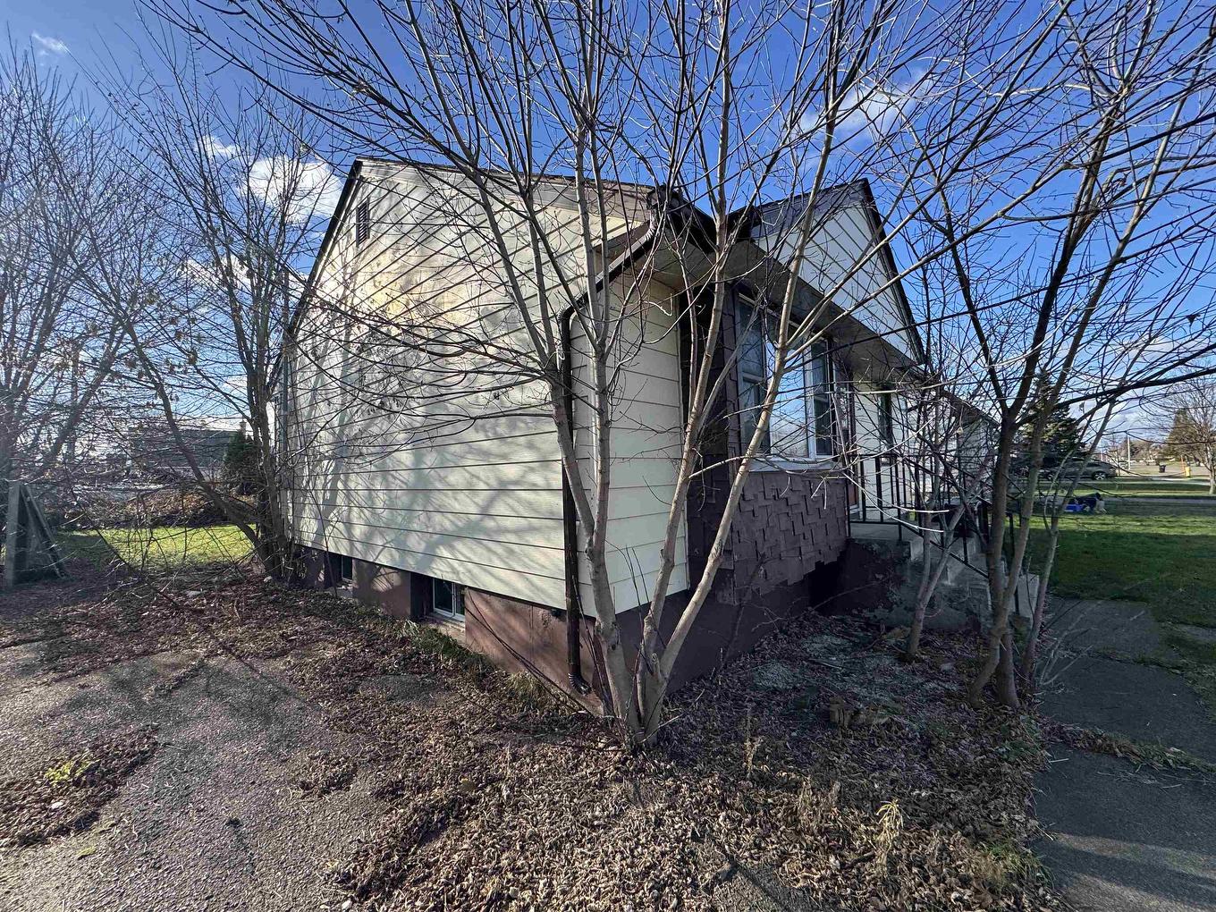 2134 Ridgeway Street E, Thunder Bay, ON - Outdoor