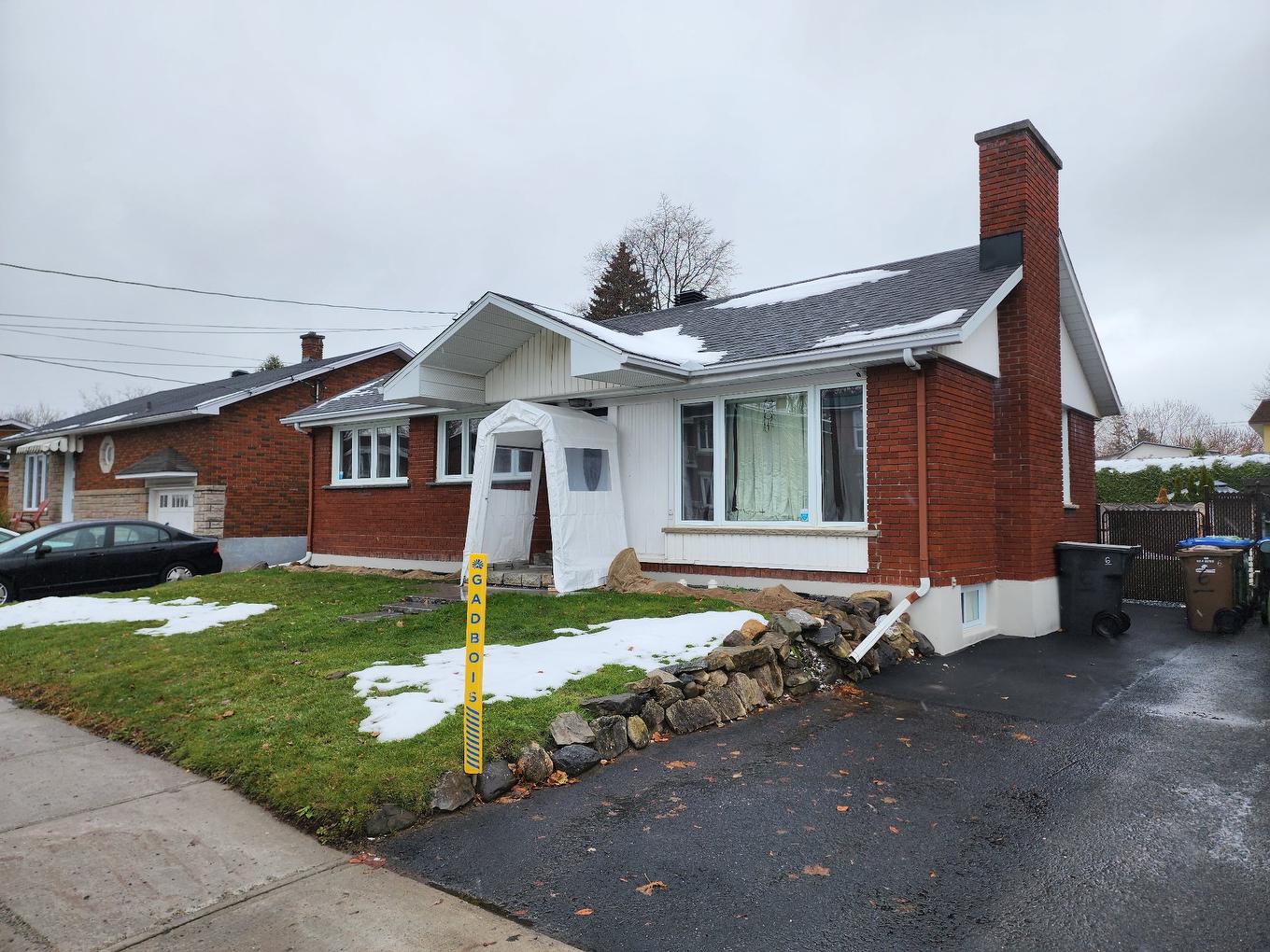 Exterior - 6 Rue St-Pierre, Saint-Jean-Sur-Richelieu, QC - Outdoor
