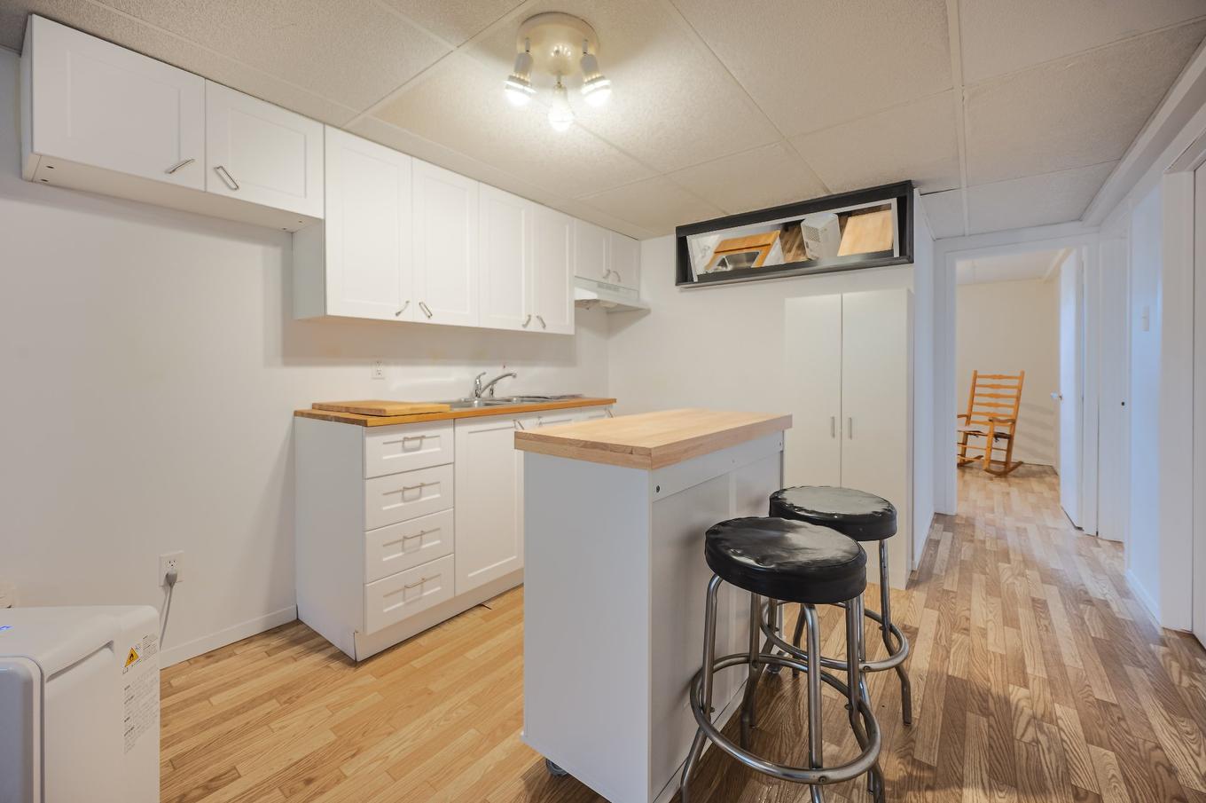 Cuisine - 6 Rue St-Pierre, Saint-Jean-Sur-Richelieu, QC - Indoor