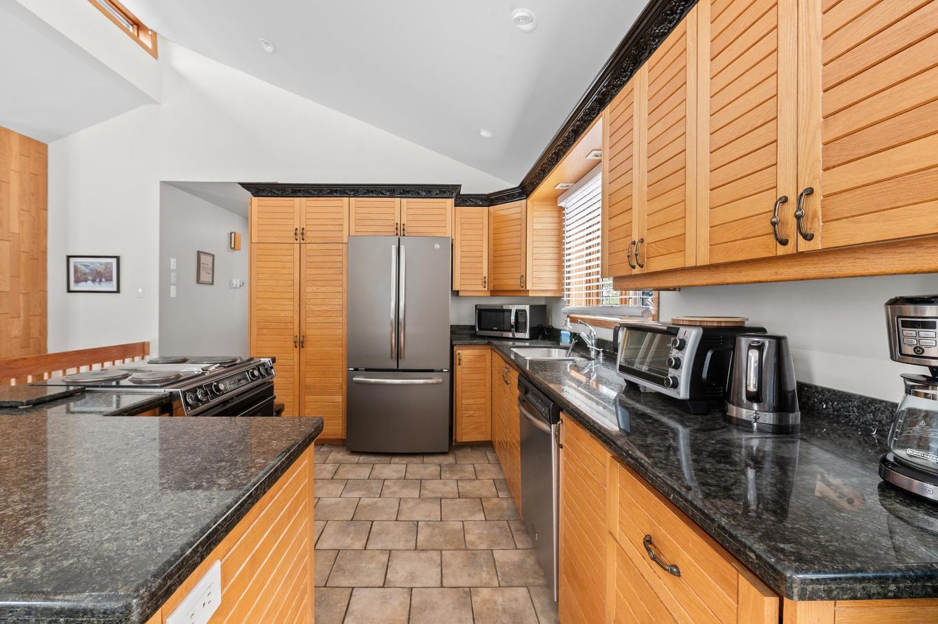 Cuisine - 3497 Ch. Du Village, Saint-Adolphe-D'Howard, QC - Indoor Photo Showing Kitchen