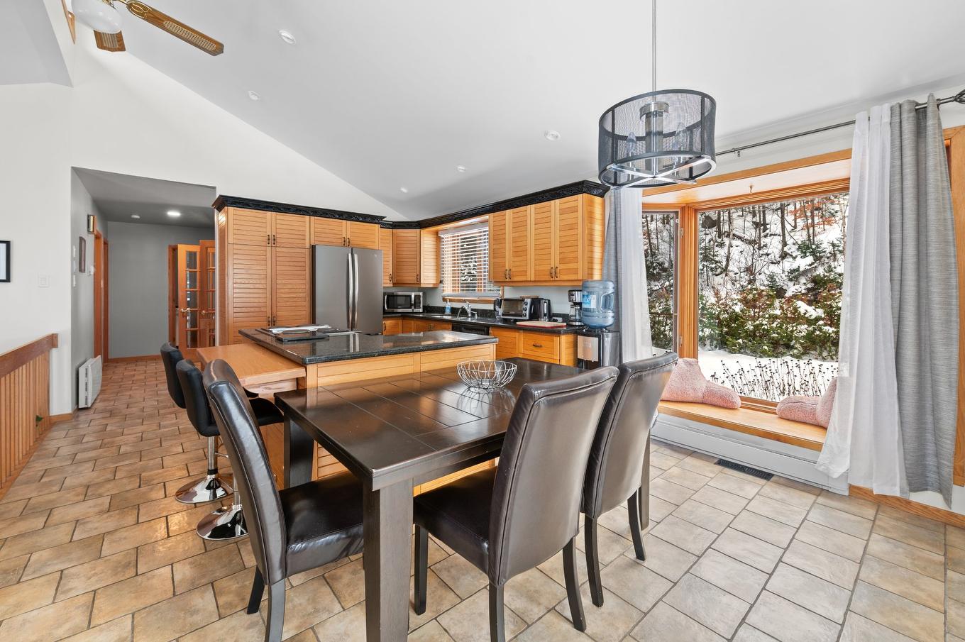 Salle à manger - 3497 Ch. Du Village, Saint-Adolphe-D'Howard, QC - Indoor Photo Showing Dining Room