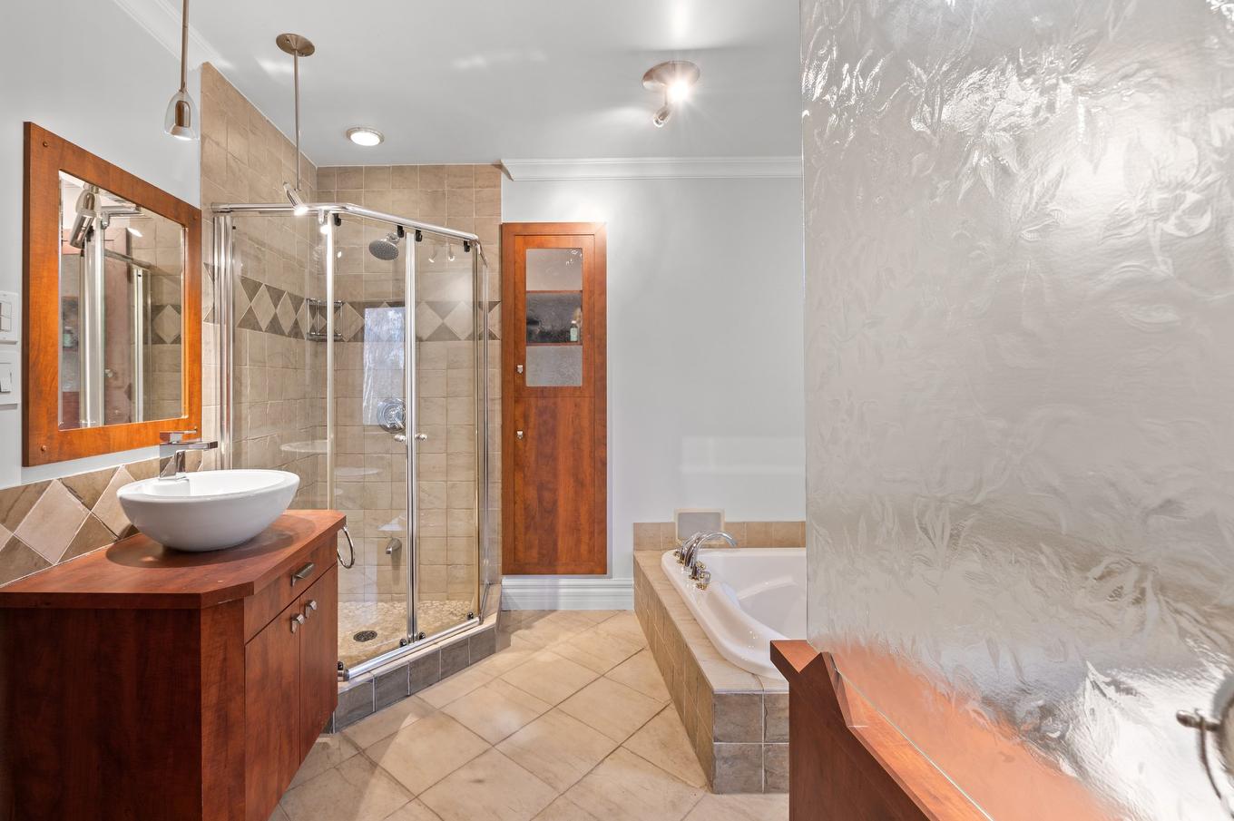 Salle de bains - 3497 Ch. Du Village, Saint-Adolphe-D'Howard, QC - Indoor Photo Showing Bathroom