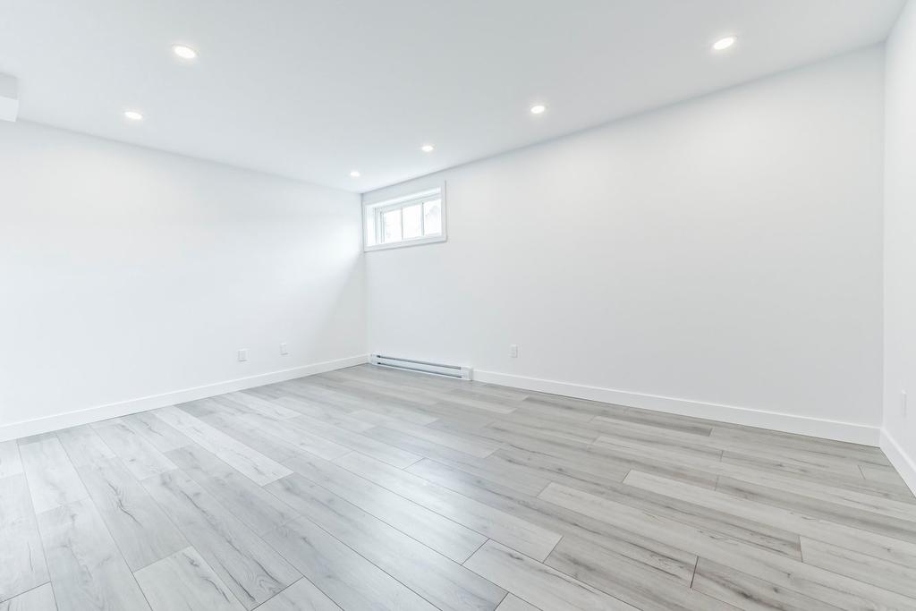 Family room - 27 Rue De Bleury, Saint-Jean-Sur-Richelieu, QC - Indoor Photo Showing Other Room