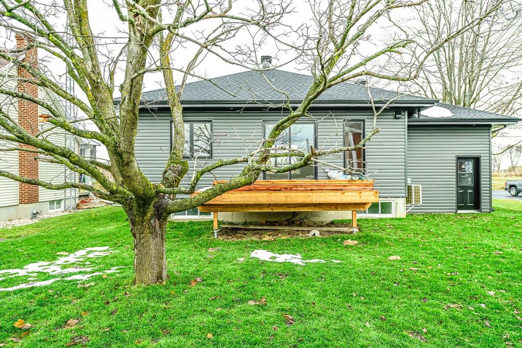 Back facade - 27 Rue De Bleury, Saint-Jean-Sur-Richelieu, QC - Outdoor