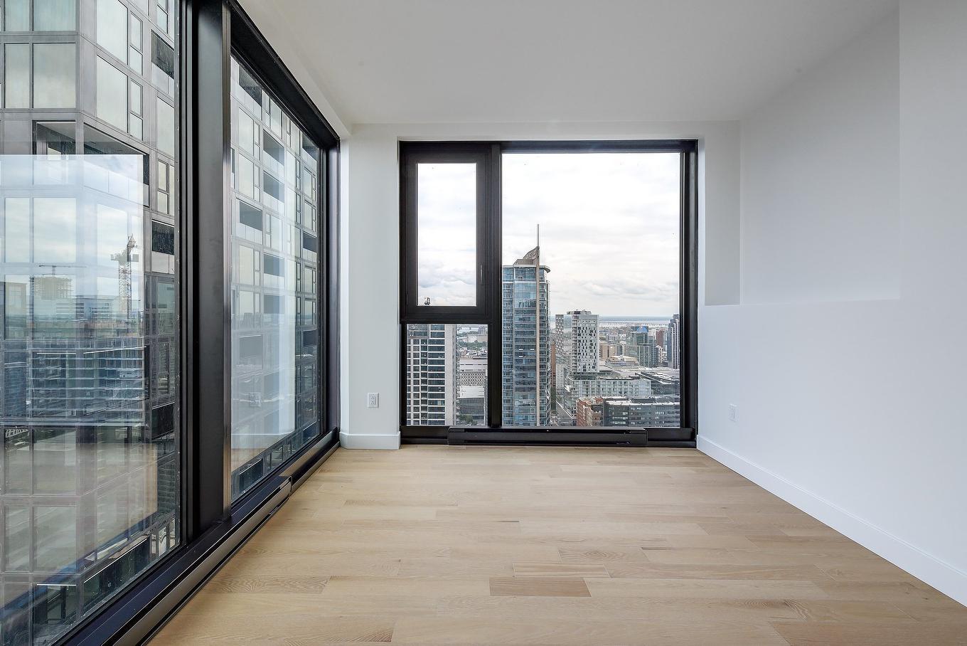 Primary bedroom - 3501-1245 Rue De Bleury, Montréal (Ville-Marie), QC - Indoor Photo Showing Other Room