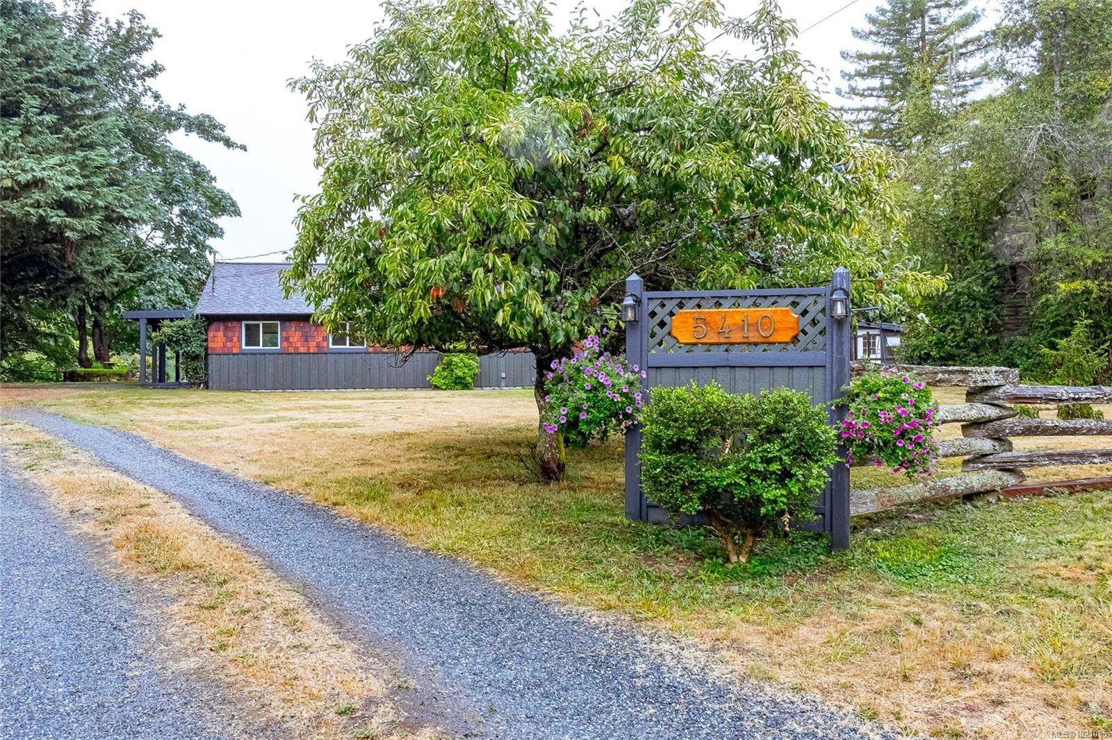 5410 Matson Rd, Ladysmith, BC