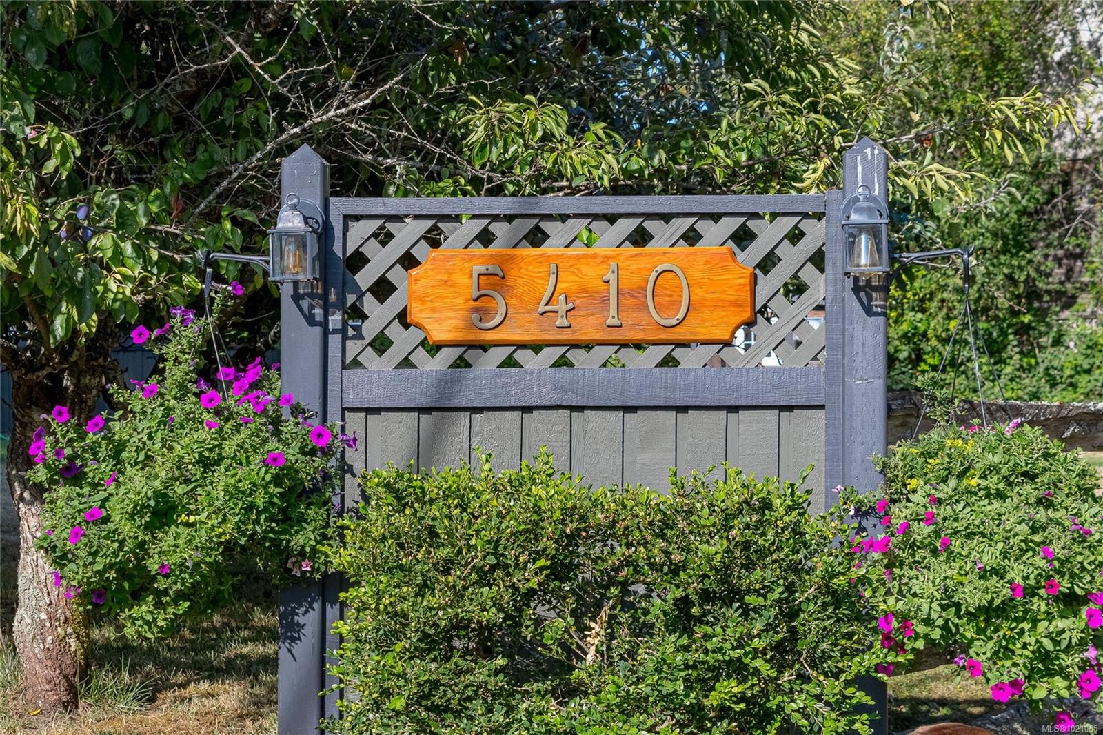 5410 Matson Rd, Ladysmith, BC