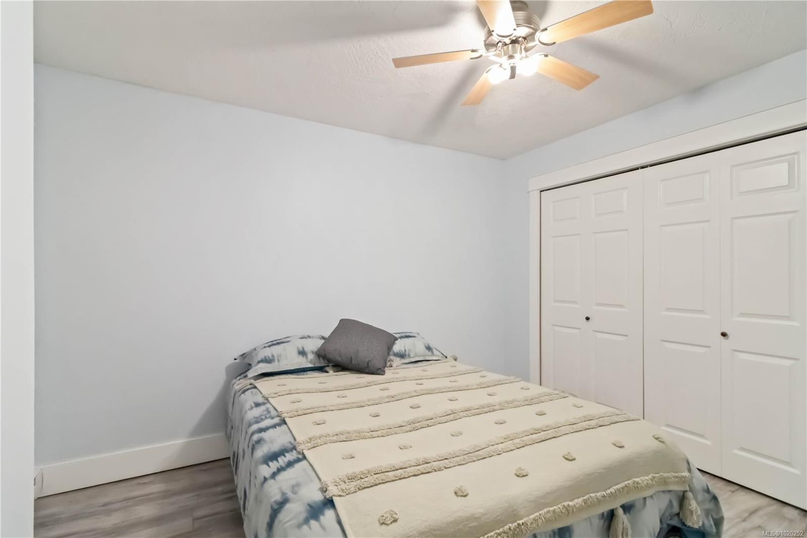 3104 Glen Lake Rd, Langford, BC - Indoor Photo Showing Bedroom