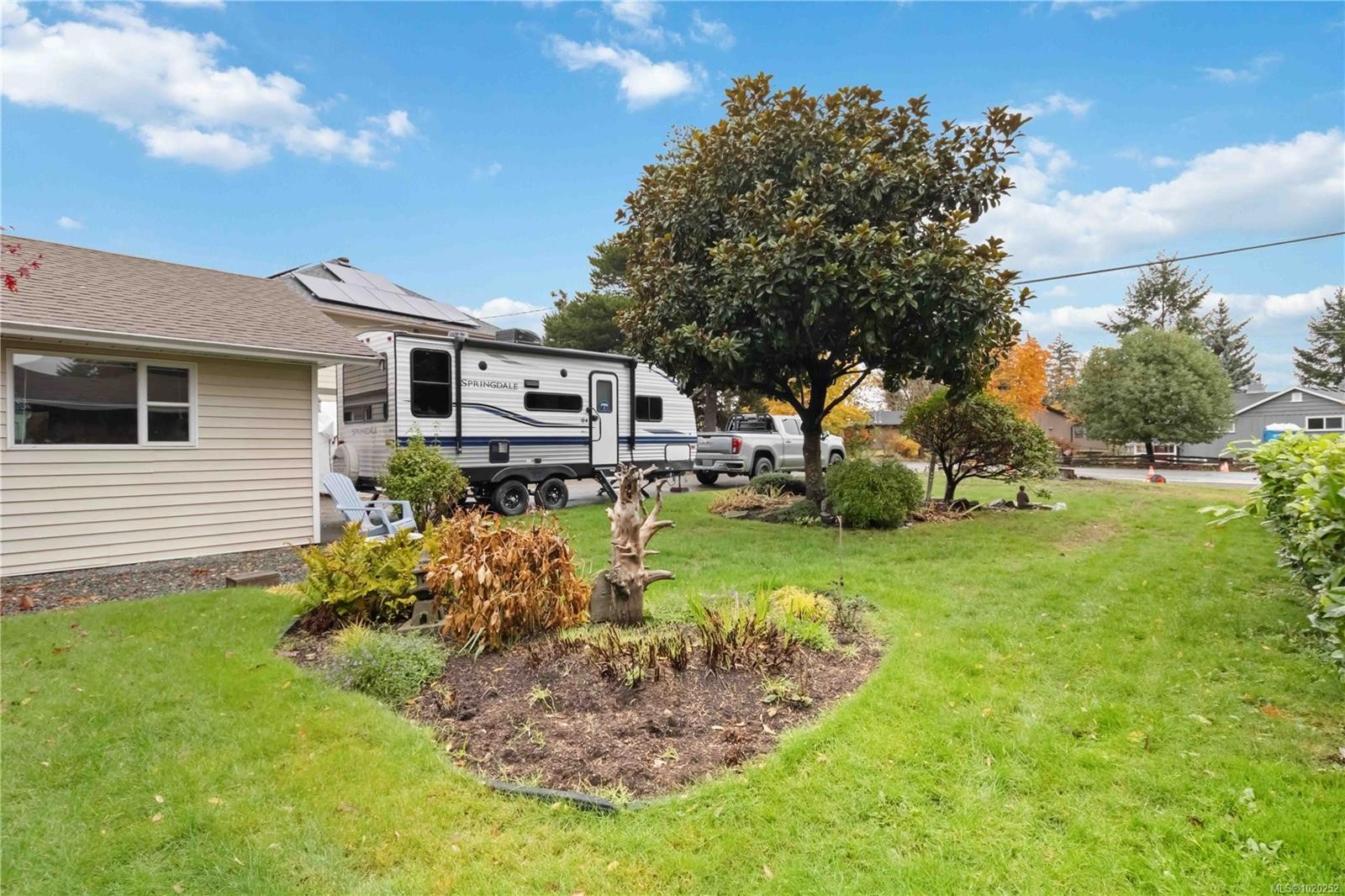 3104 Glen Lake Rd, Langford, BC - Outdoor