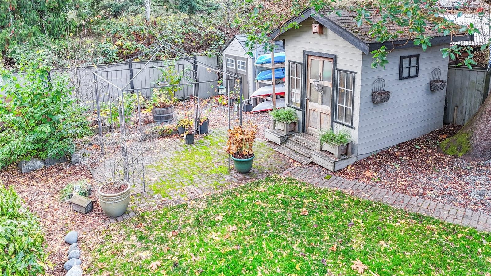 3104 Glen Lake Rd, Langford, BC - Outdoor