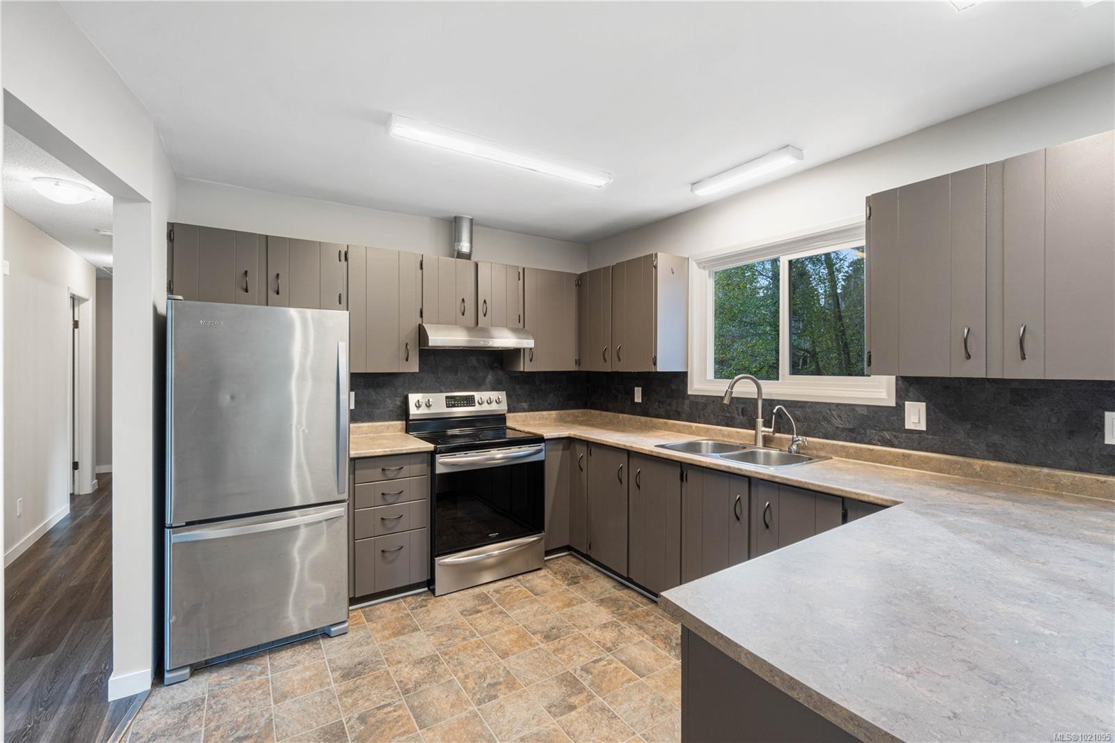 2675 Labieux Rd, Nanaimo, BC