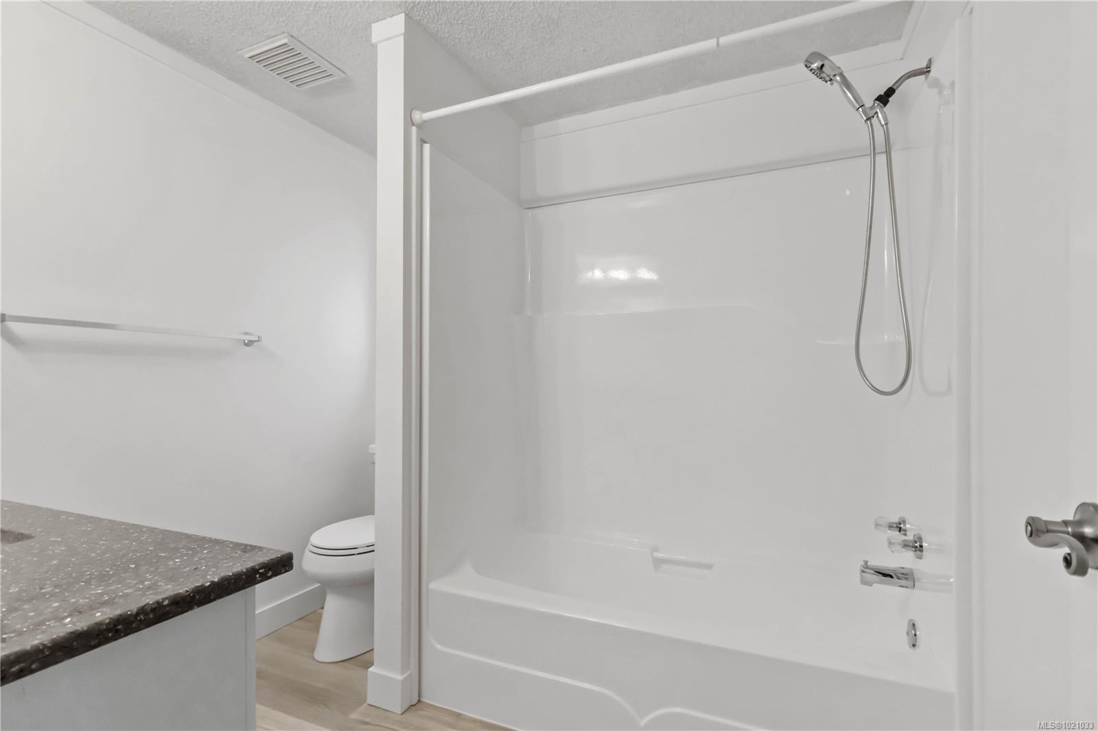 31-7583 Central Saanich Rd, Central Saanich, BC