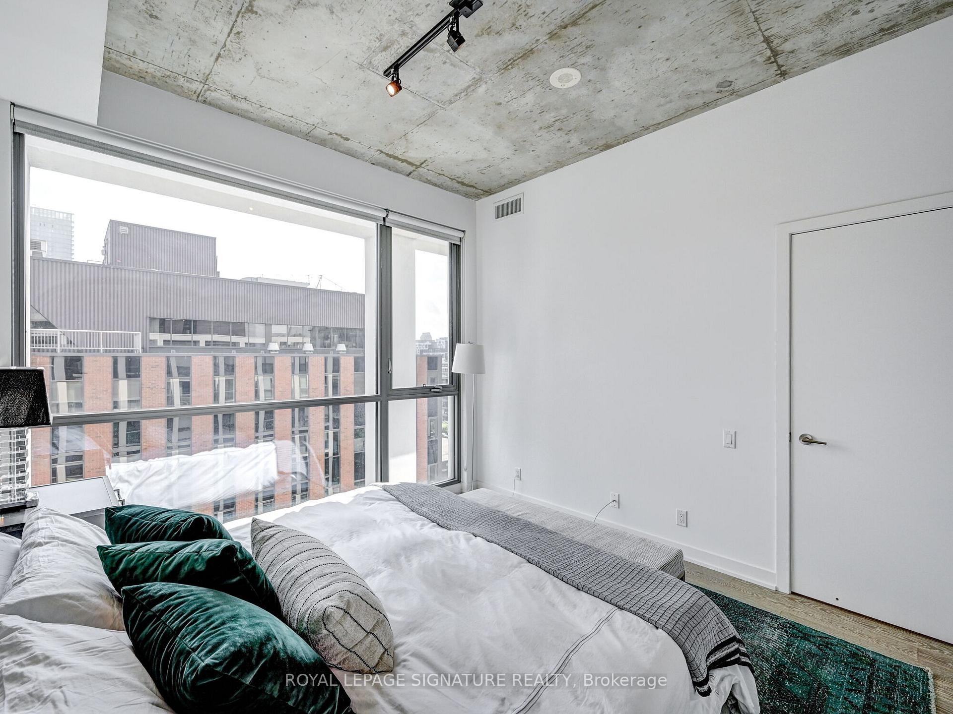 Ph18-39 Brant Street, Toronto, ON - Indoor Photo Showing Bedroom