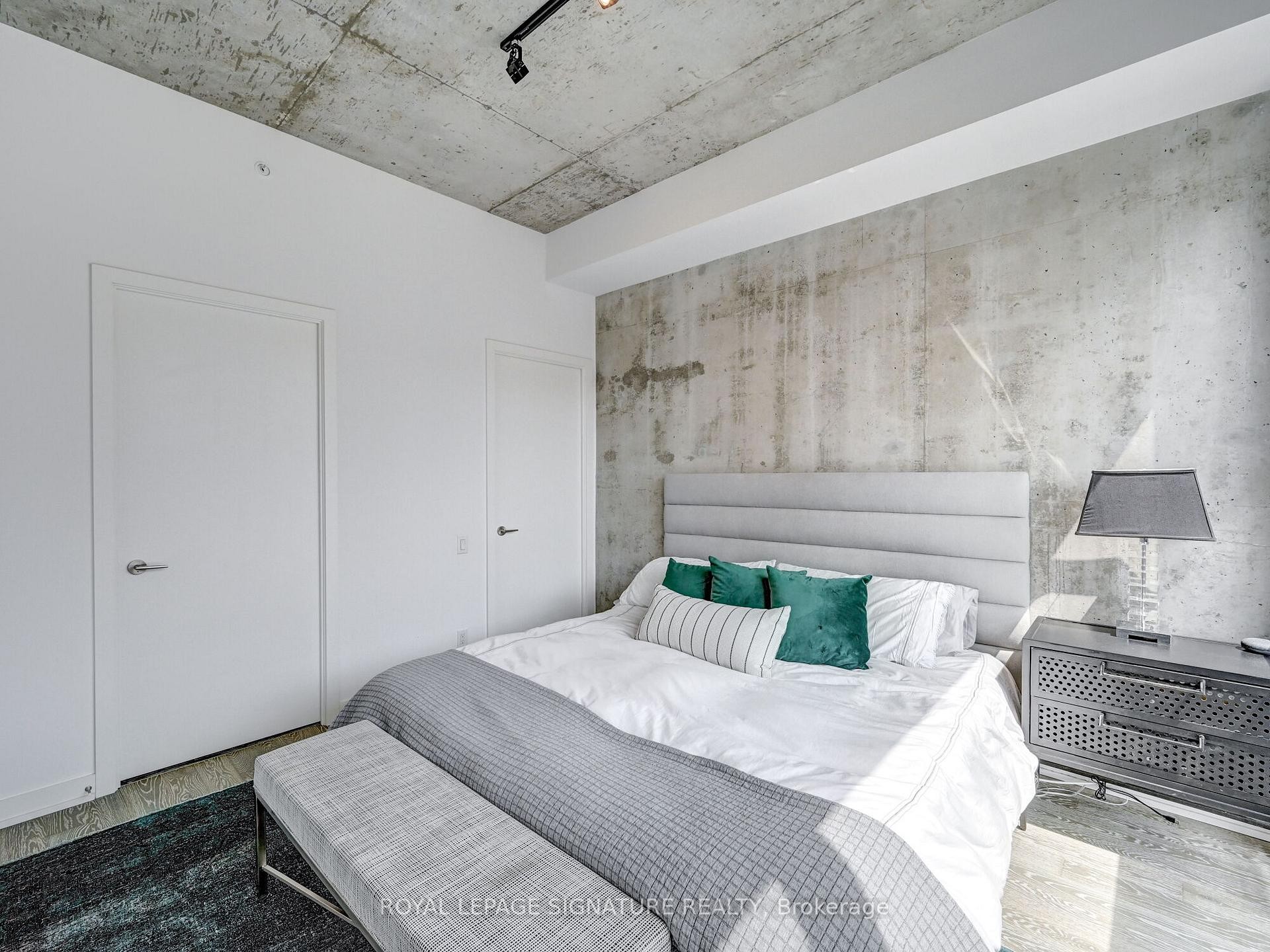 Ph18-39 Brant Street, Toronto, ON - Indoor Photo Showing Bedroom