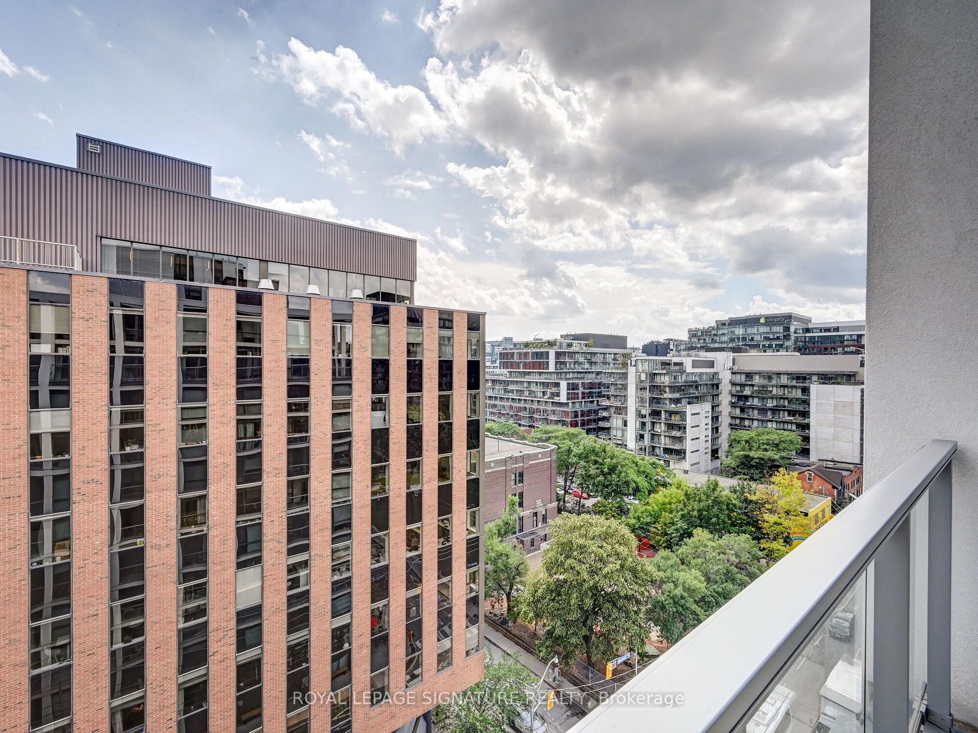 Ph18-39 Brant Street, Toronto, ON - Outdoor