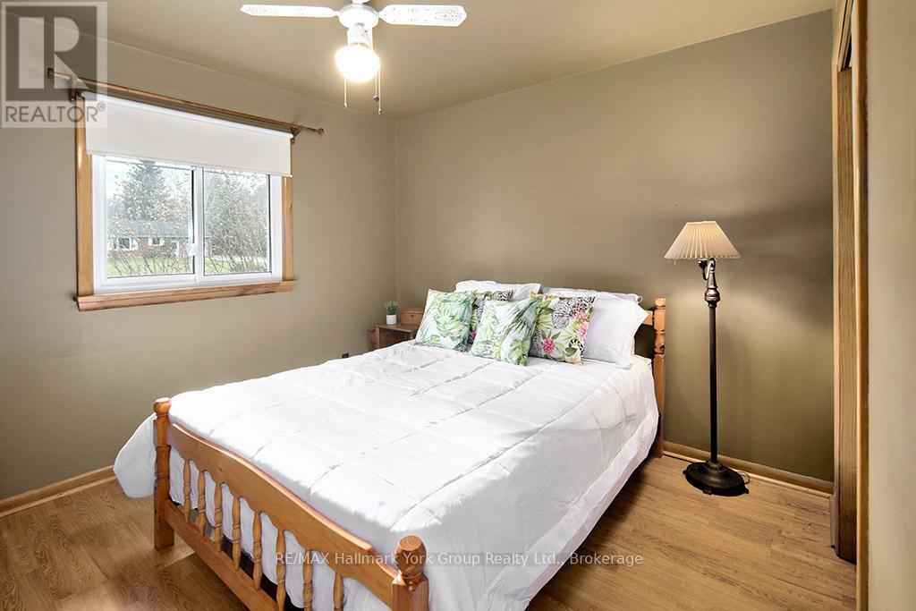 448 Nelson Street W, Meaford, ON - Indoor Photo Showing Bedroom