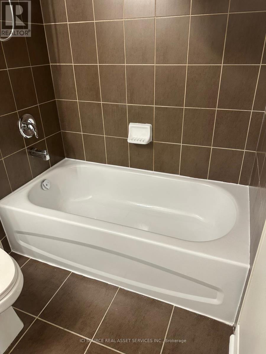 112 - 7325 Markham Road, Markham, ON - Indoor Photo Showing Bathroom