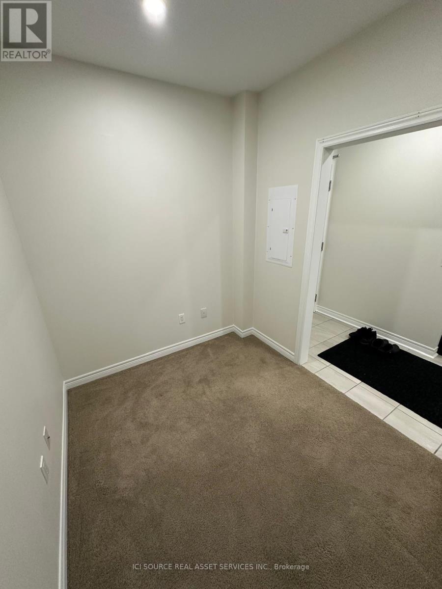 112 - 7325 Markham Road, Markham, ON - Indoor Photo Showing Other Room