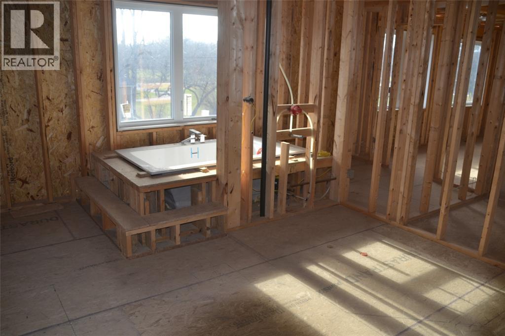 4310 Petrolia Line, Petrolia, ON - Indoor